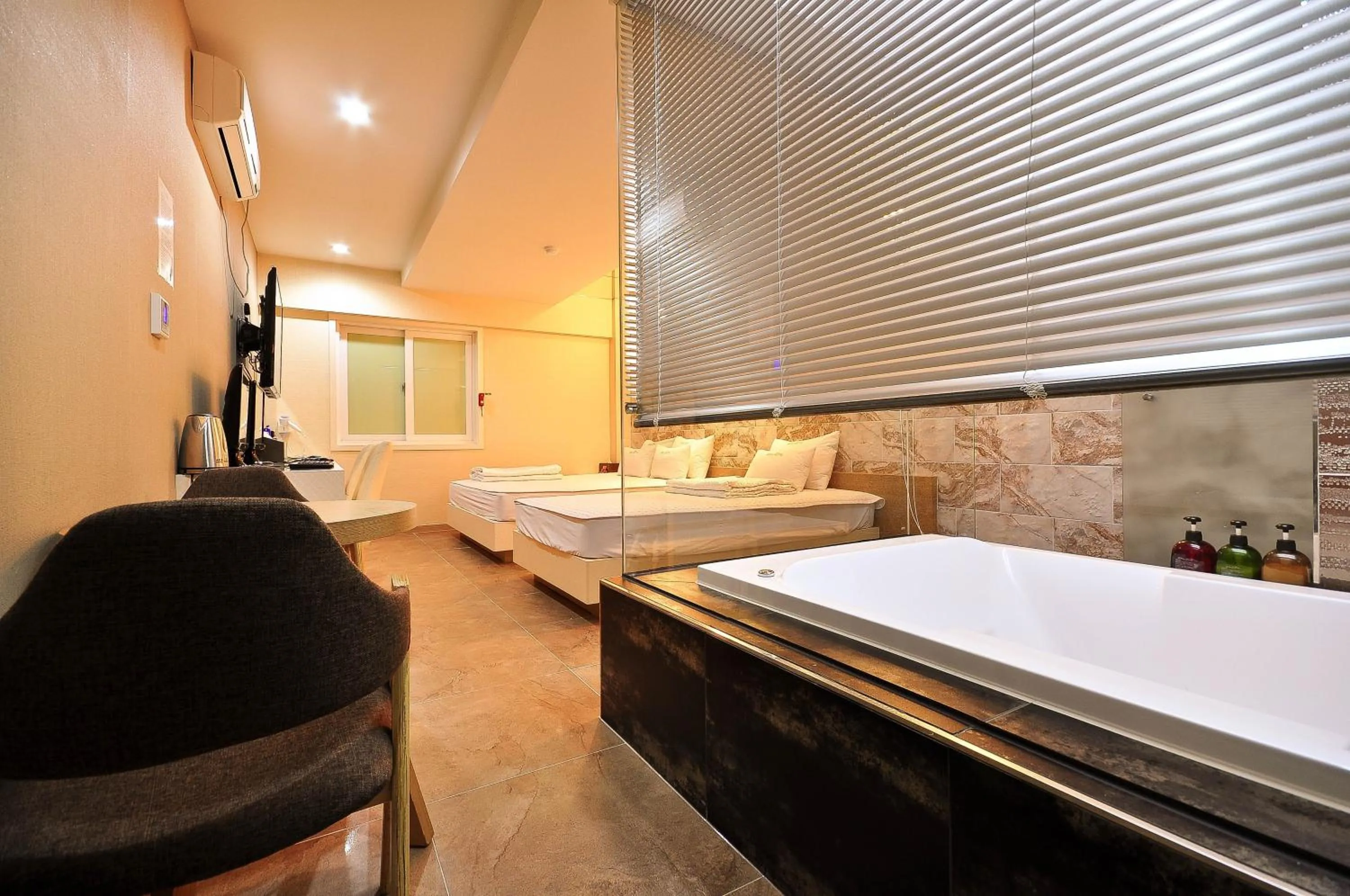 Bathroom, Bed in Boutique Hotel Aria Nampo