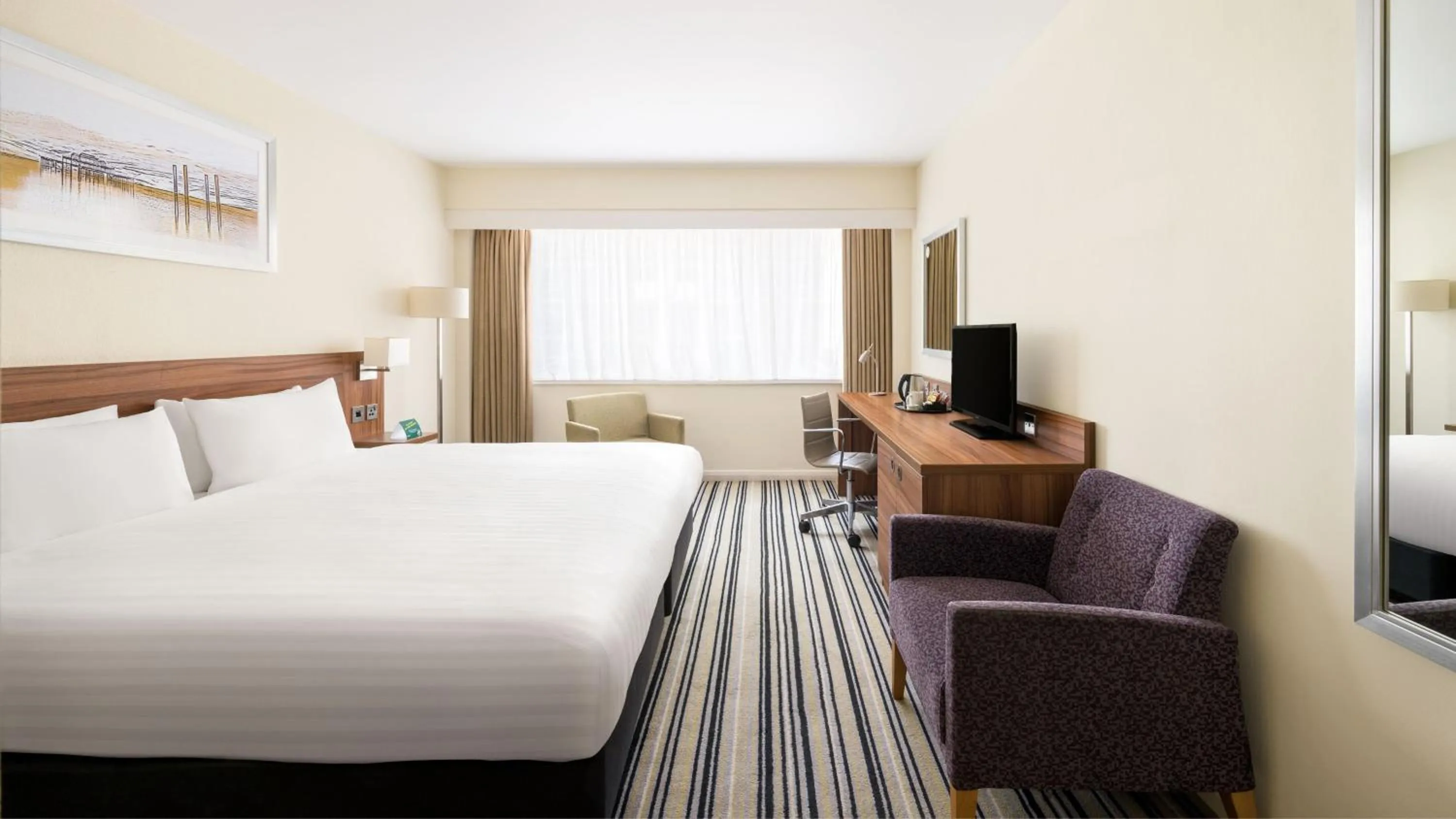 Photo of the whole room, Bed in Holiday Inn Brighton Seafront by IHG