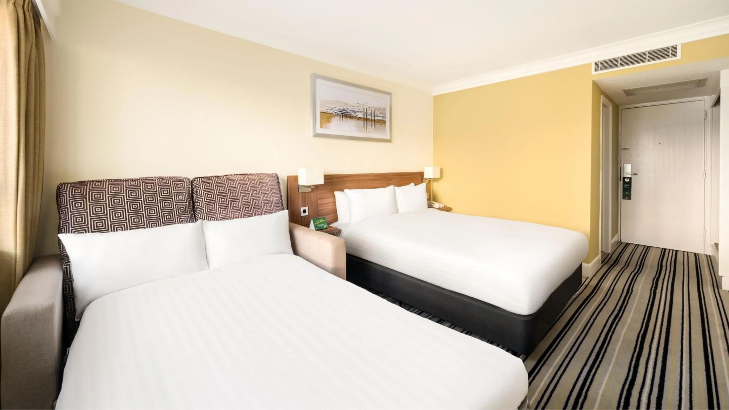 Photo of the whole room, Bed in Holiday Inn Brighton Seafront by IHG