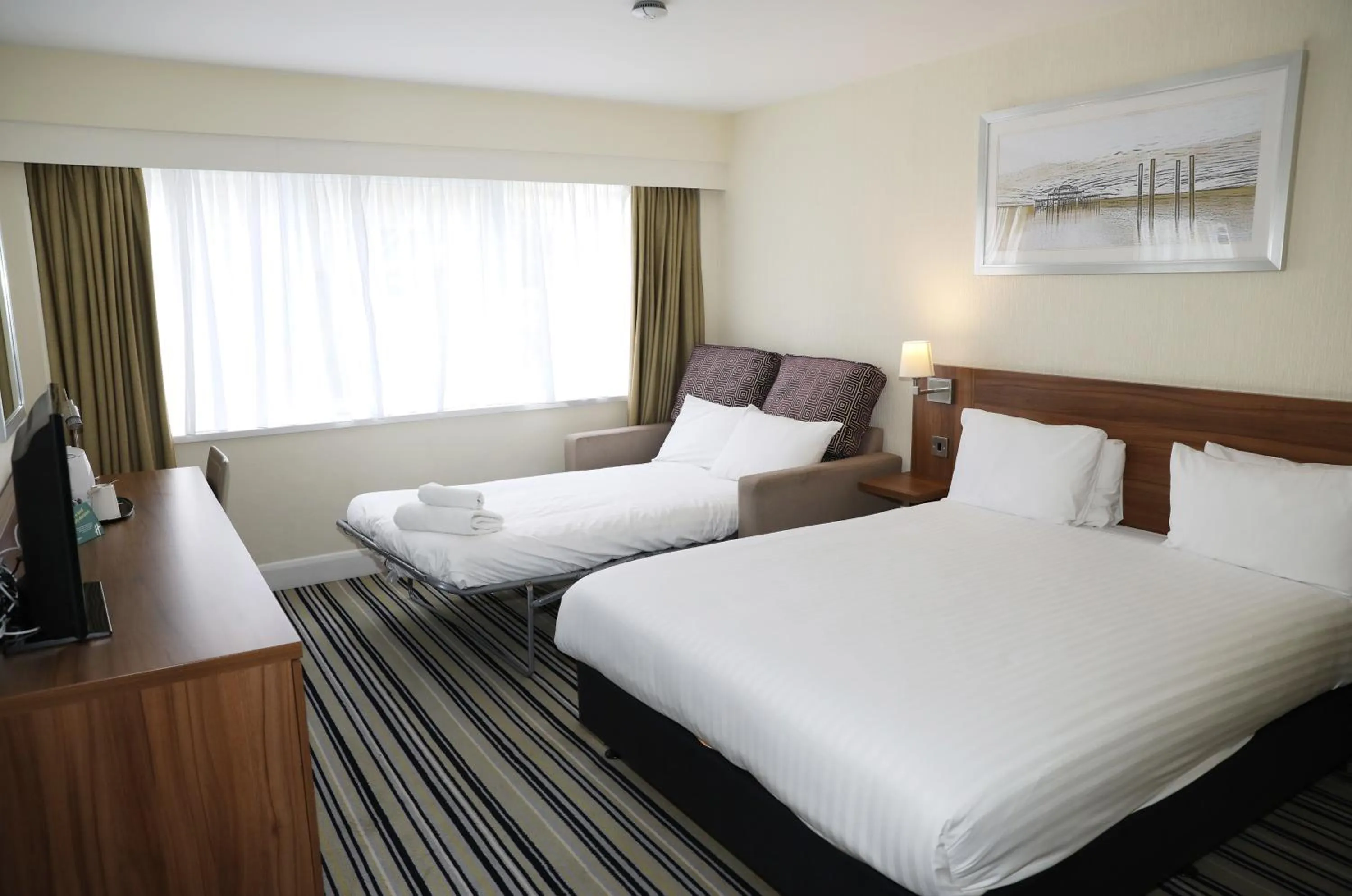 Bedroom, Bed in Holiday Inn Brighton Seafront by IHG