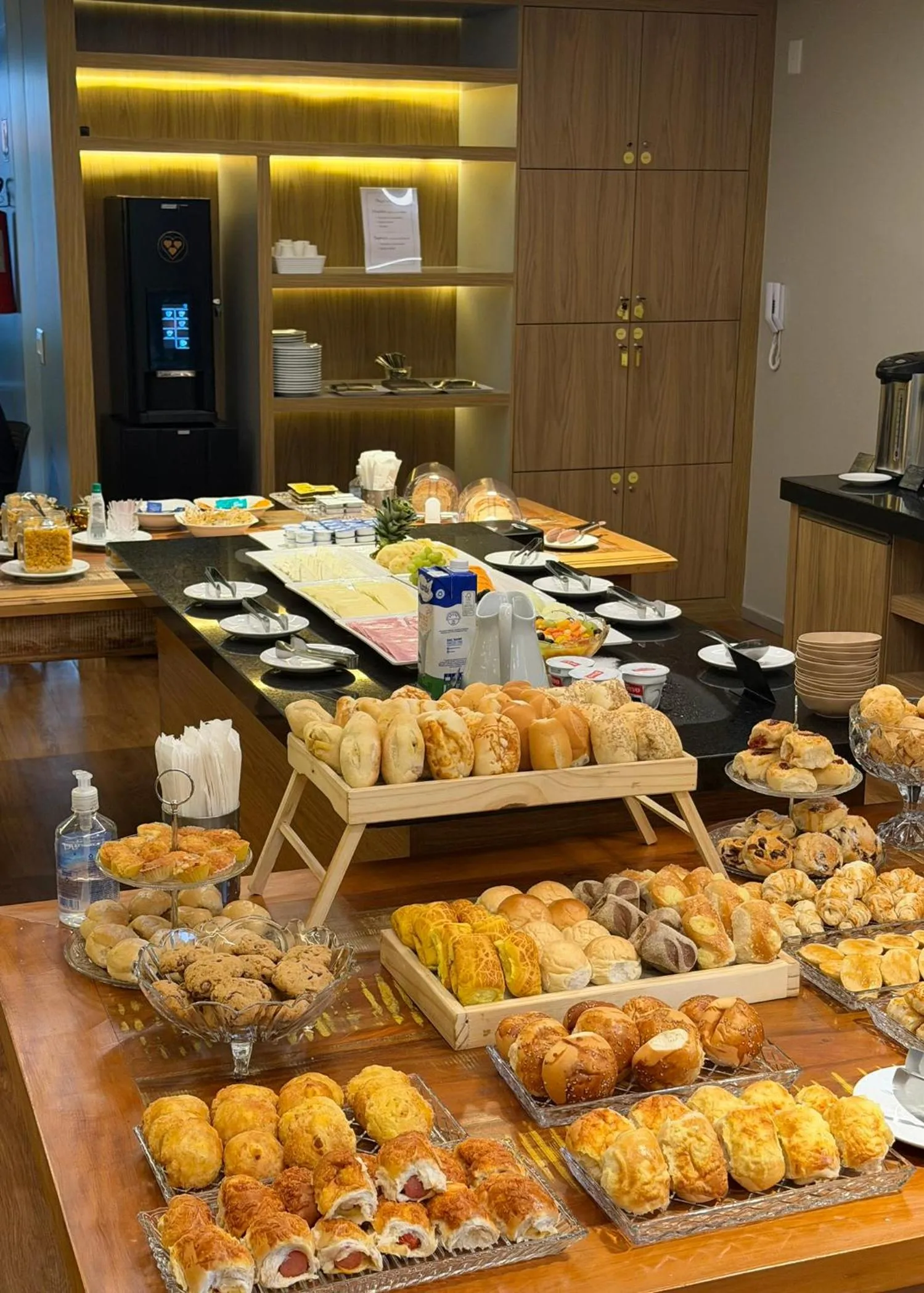 Buffet breakfast in Life Residence