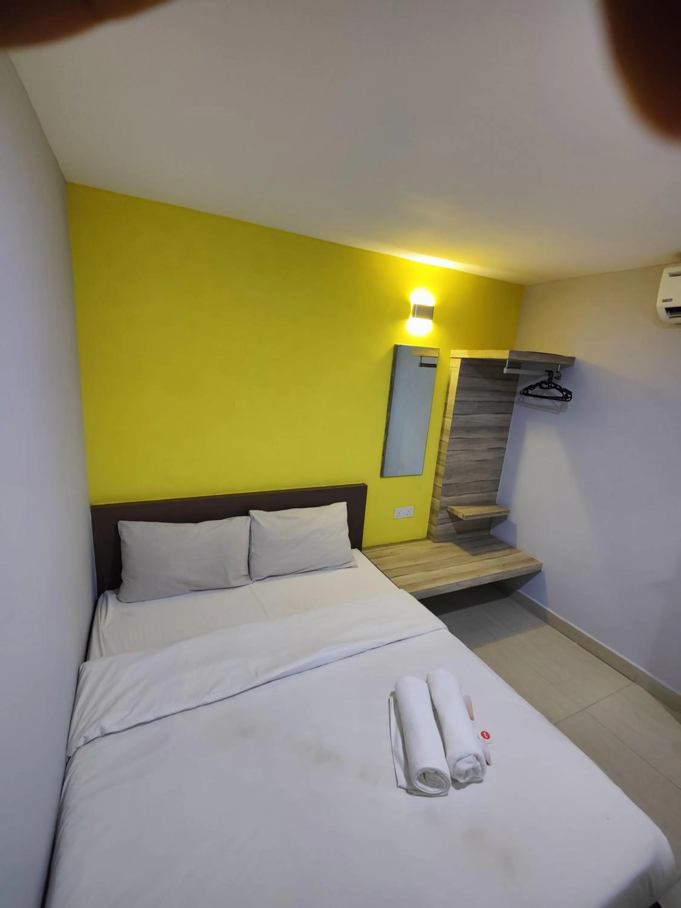 Bedroom, Bed in Hotel O Link Suite