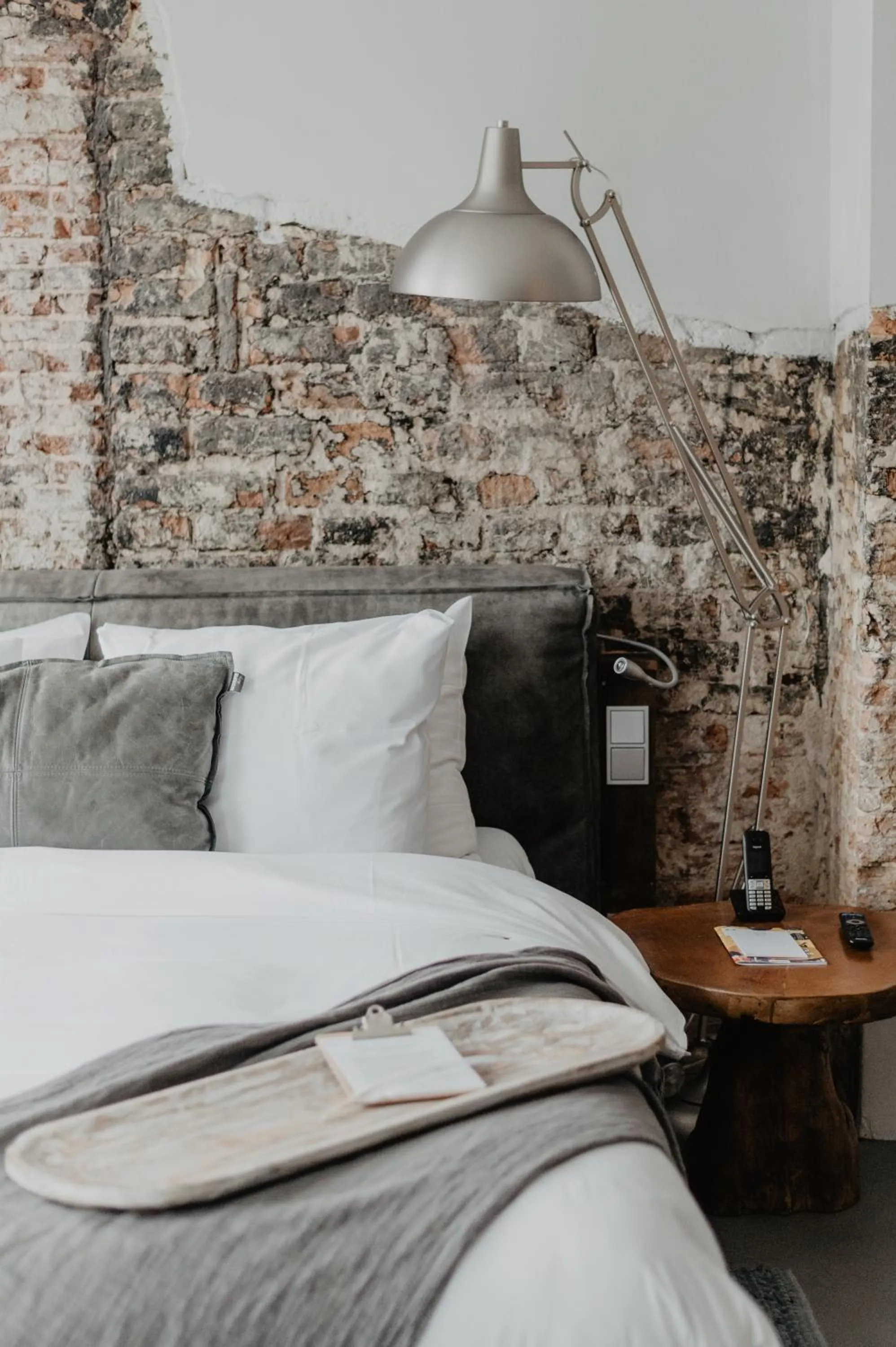 Bed in Mother Goose Hotel