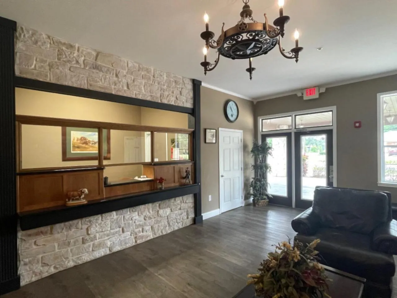 Lobby or reception in Stagecoach Inn Woodville