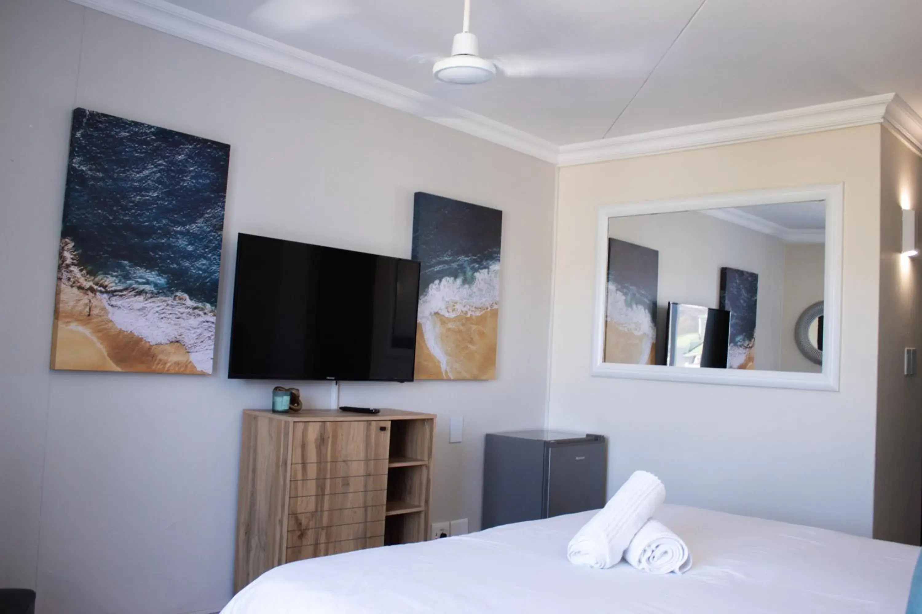 Standard Mountain Facing Room in Ocean Breeze Hotel Standard Mountain Facing Room in Ocean Breeze Hotel