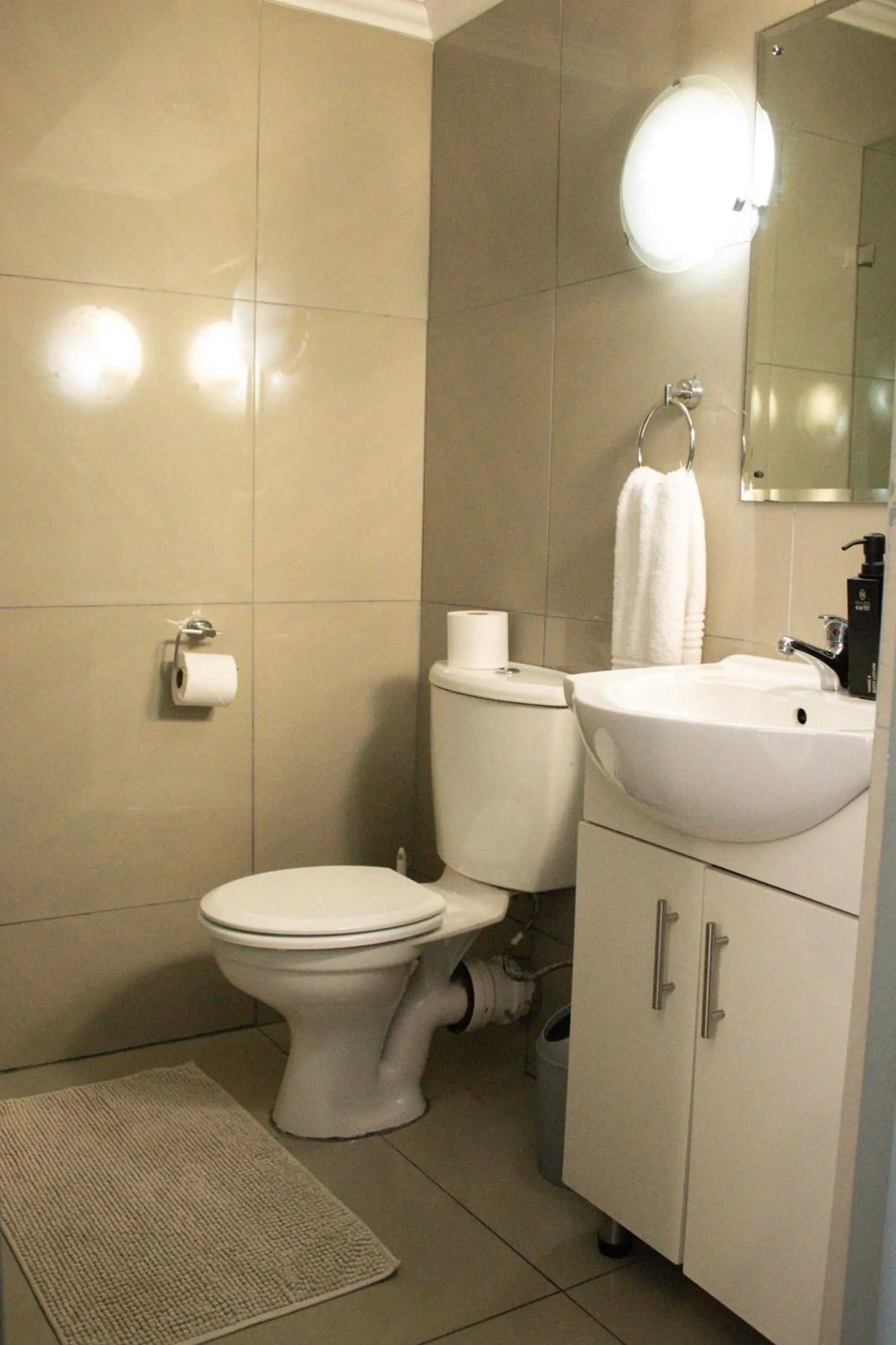 Bathroom in Ocean Breeze Hotel