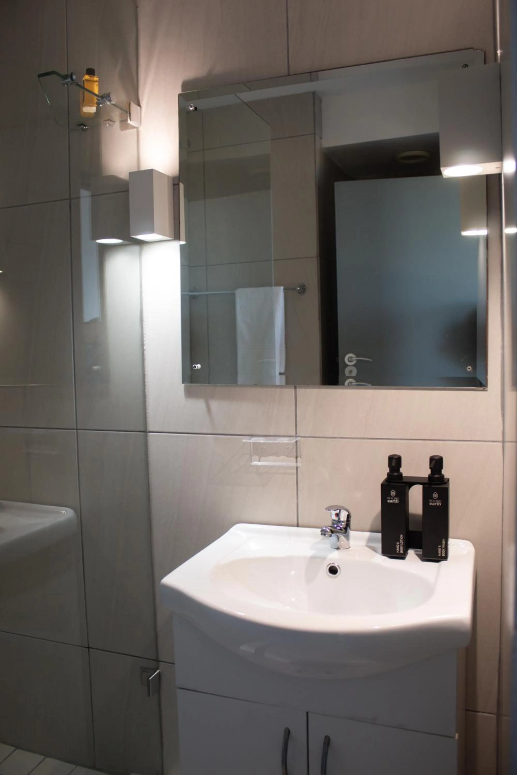 Bathroom in Ocean Breeze Hotel