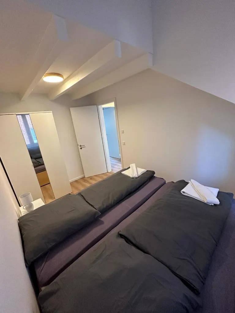 Bed in NorthWest Apartments