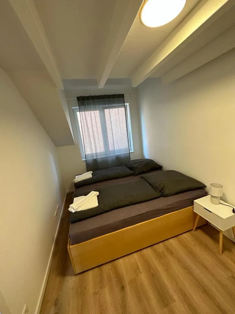 Bed in NorthWest Apartments