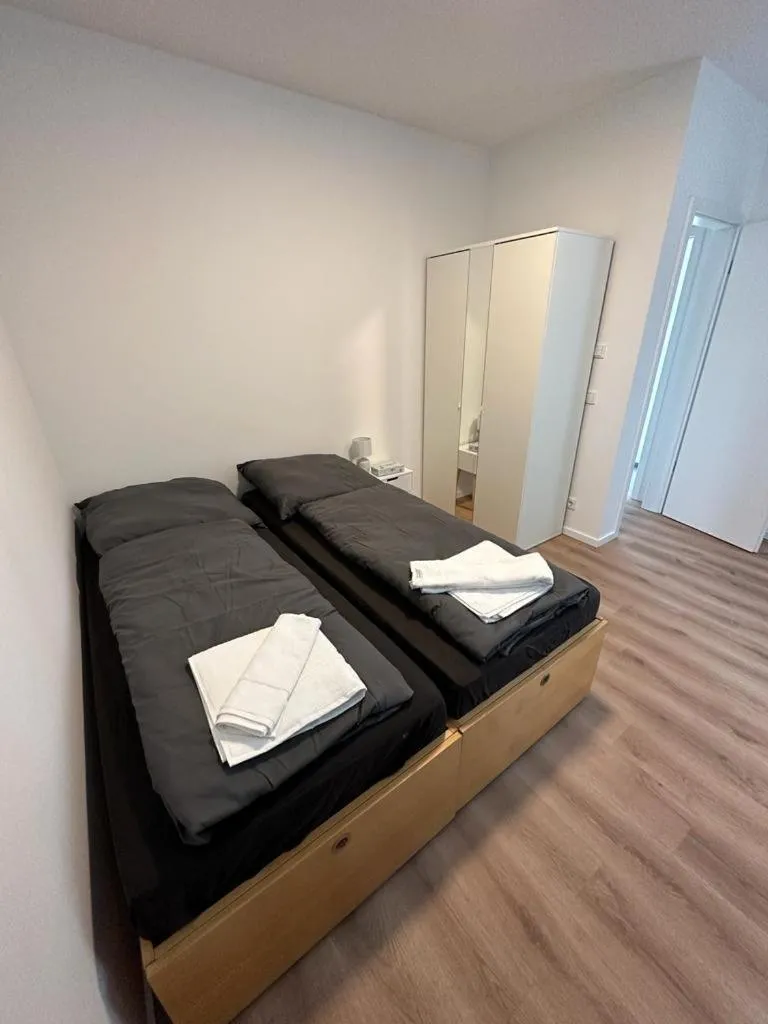 Bed in NorthWest Apartments