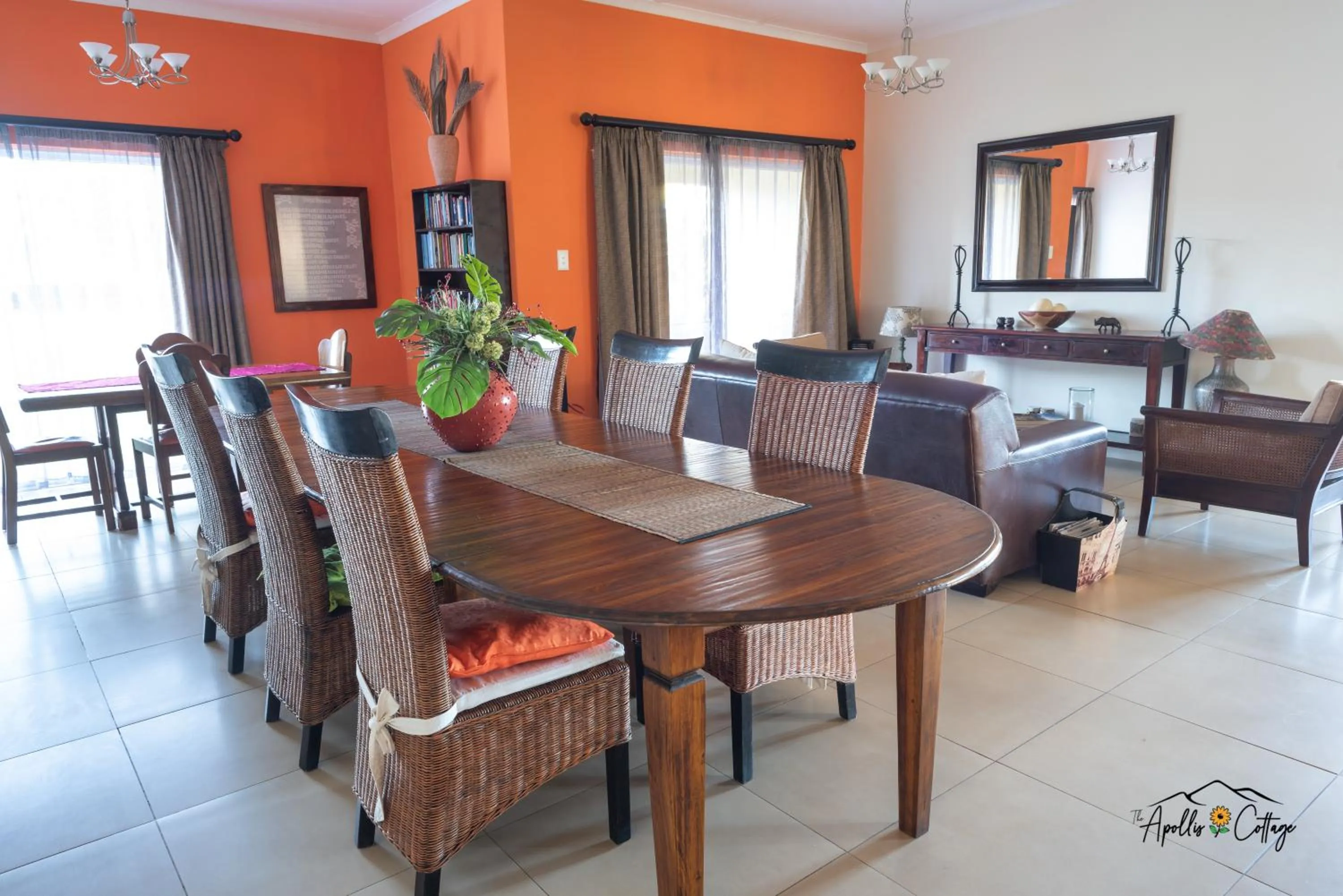 Dining area in Apollis Cottage