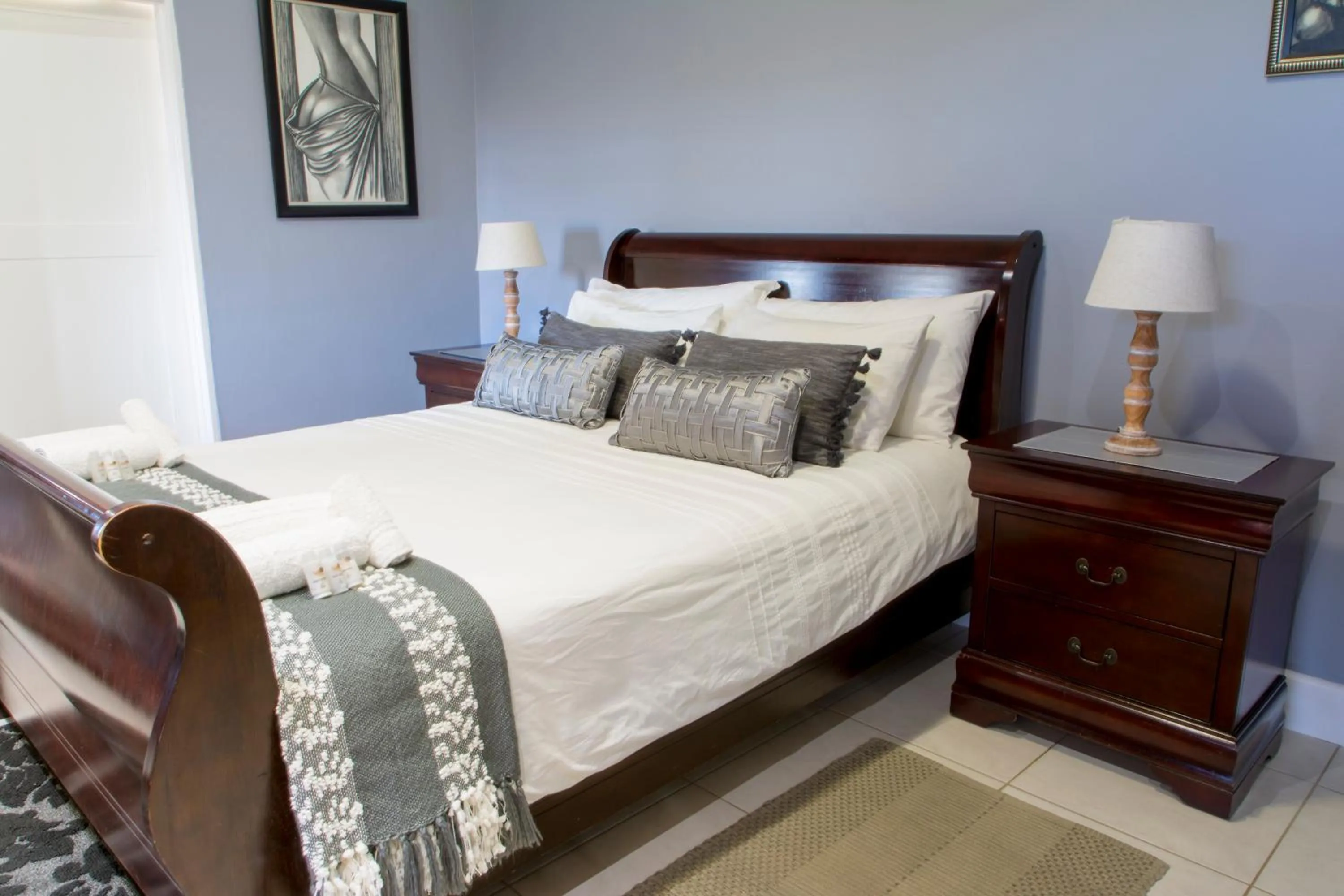 Bed in Apollis Cottage