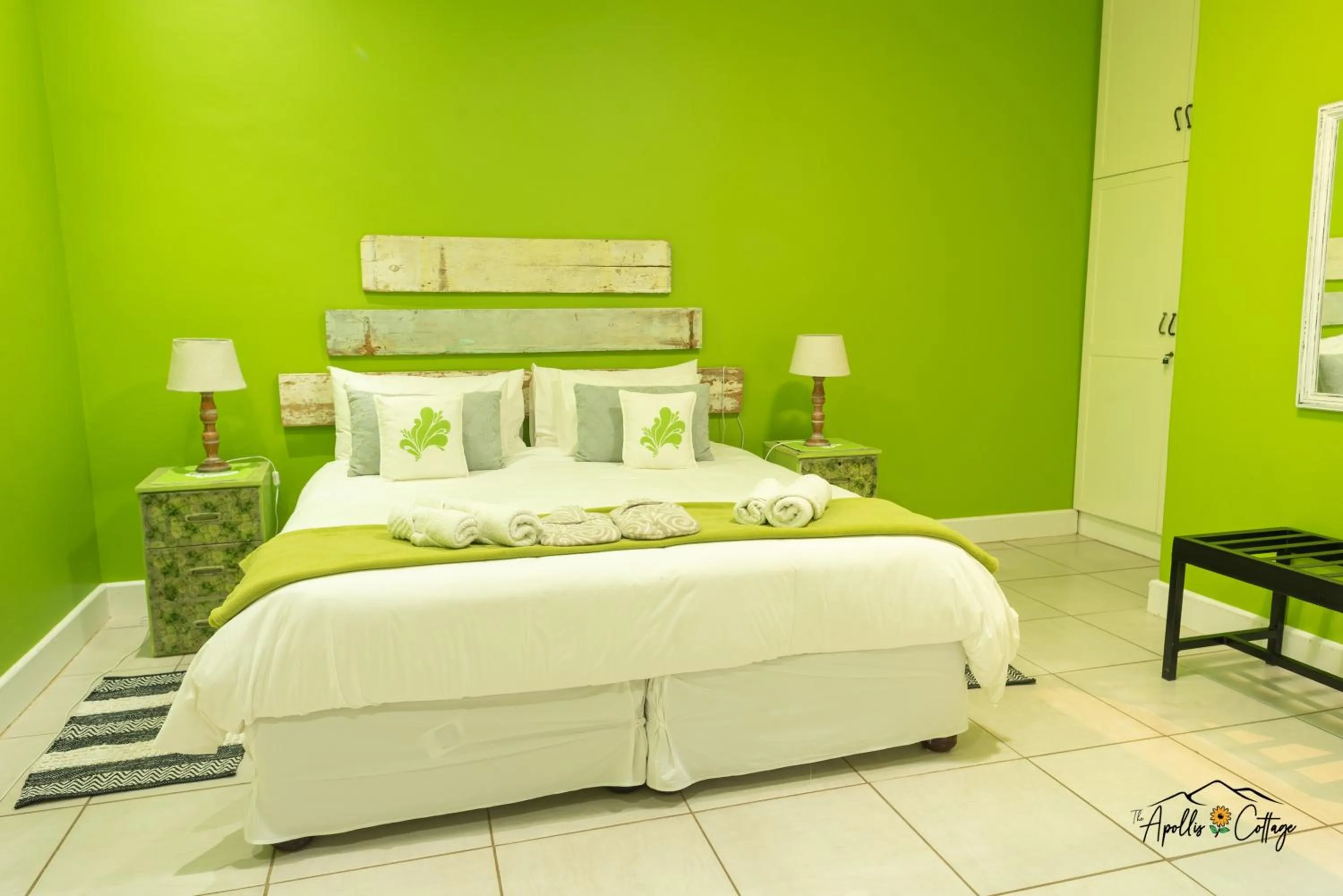 Bed in Apollis Cottage