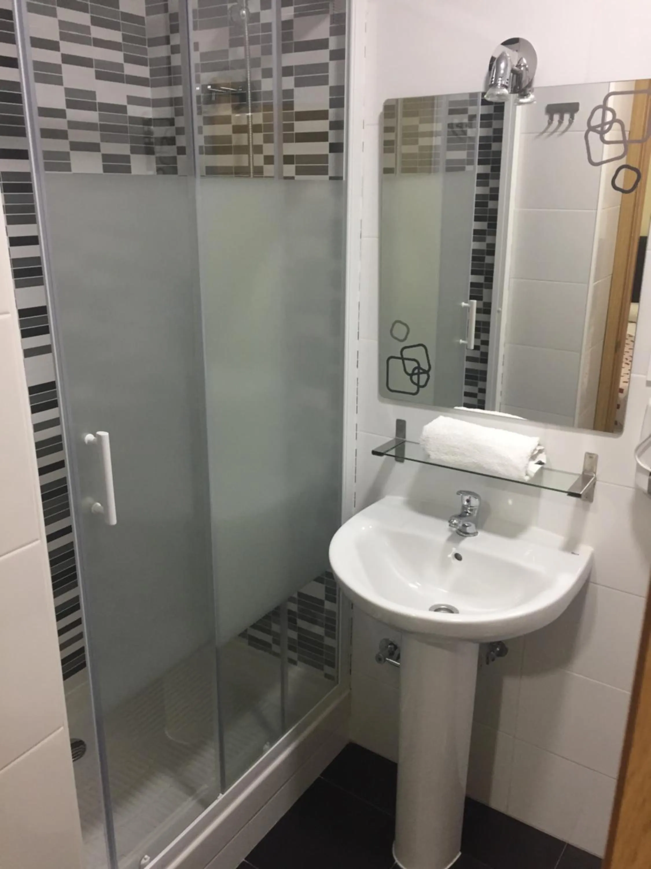 Bathroom in JQC Rooms