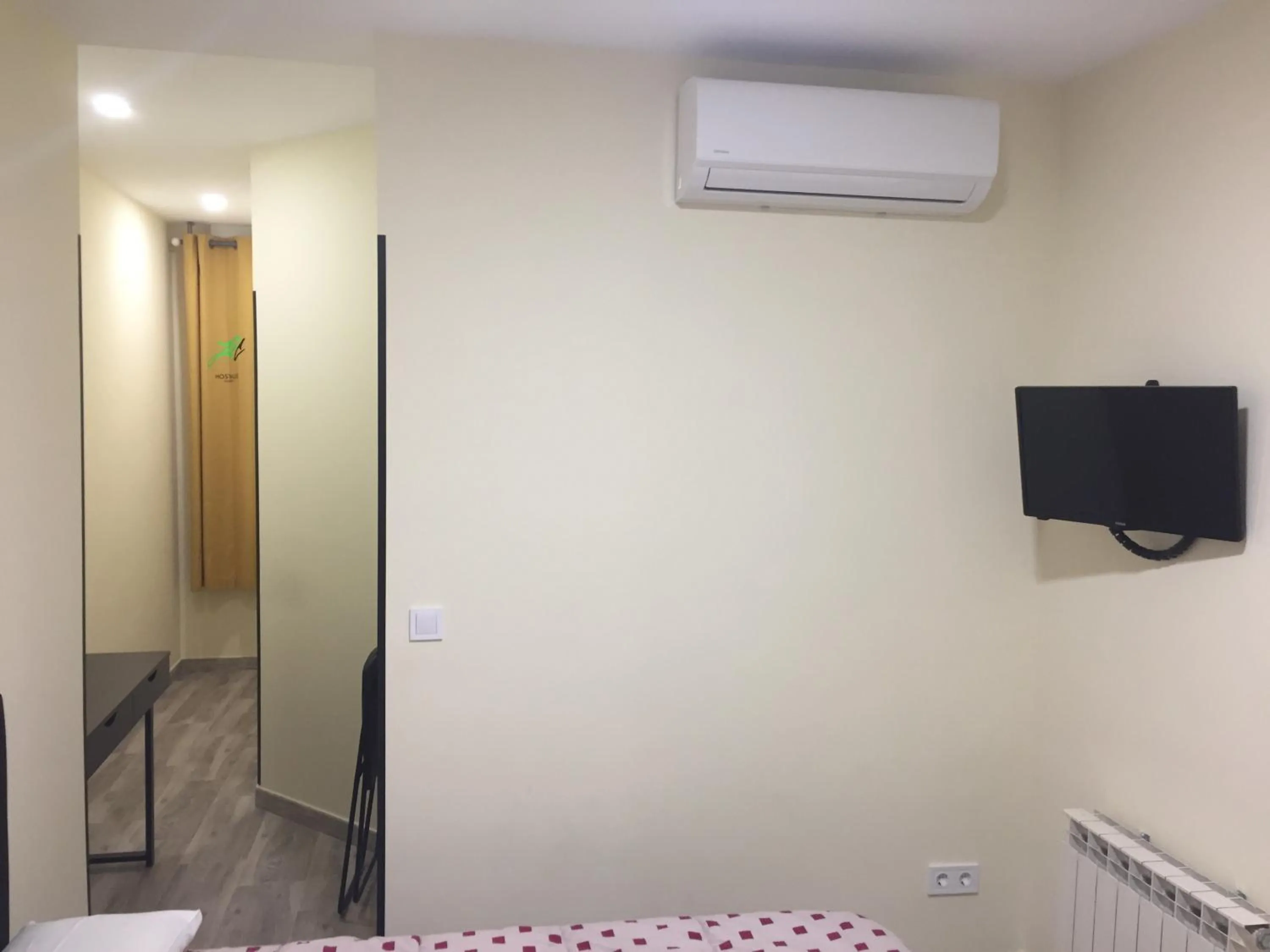 Bedroom in JQC Rooms