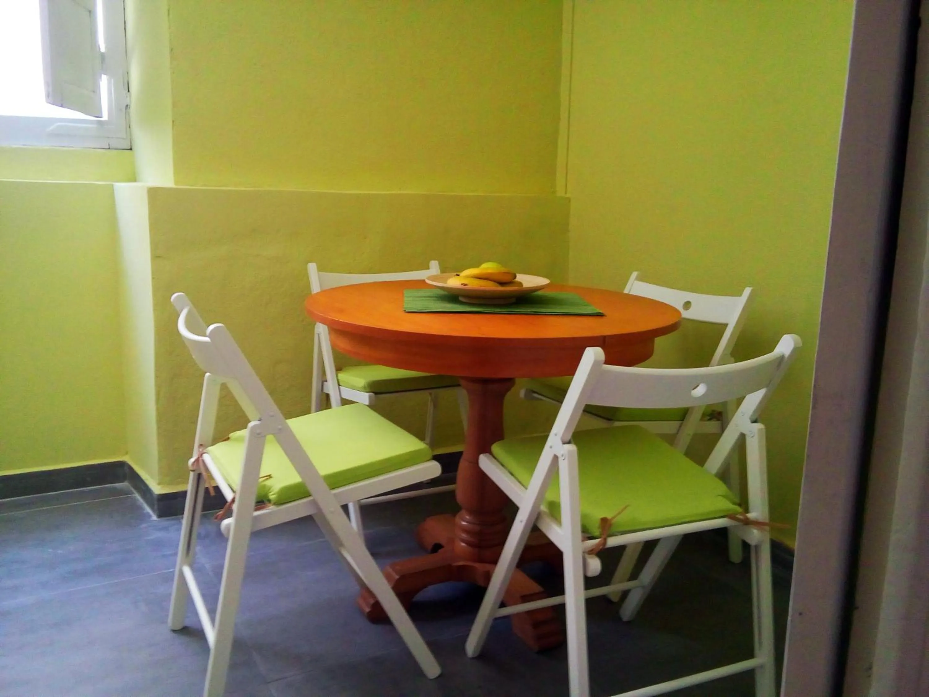 Food and drinks in Albergue San Lázaro