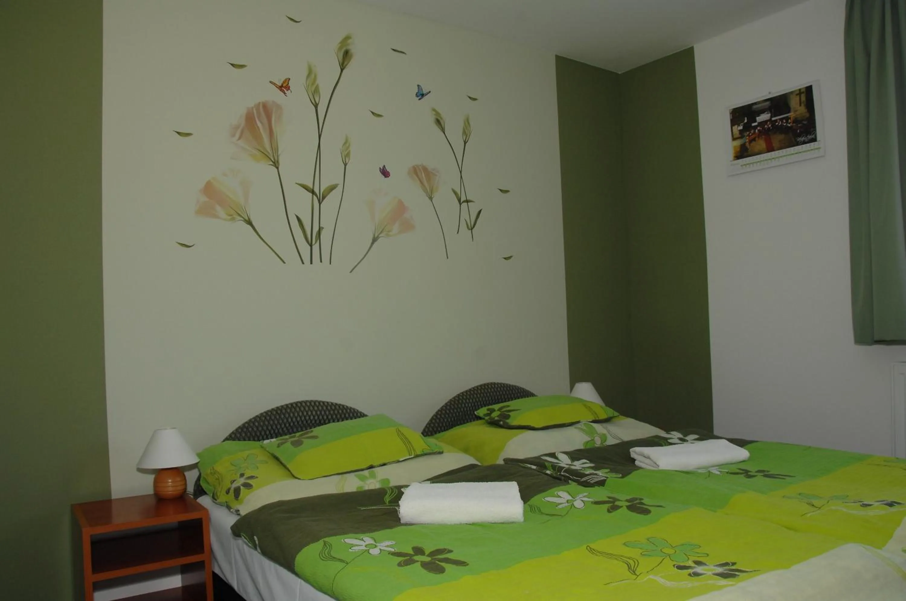 Photo of the whole room in Bélkő Panzió