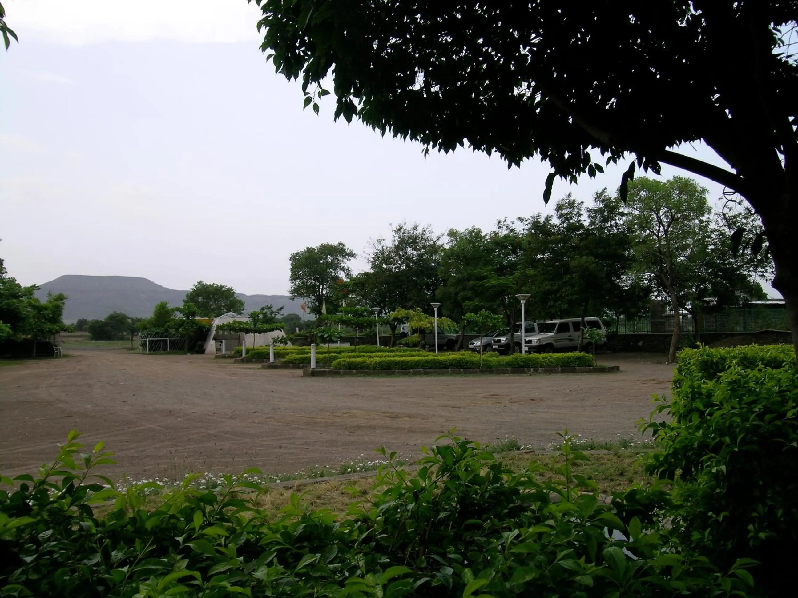 Parking in The Meadows Resort and Spa