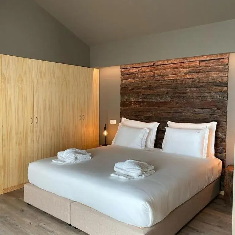 Junior Suite in Quinta do Pedregal Hotel & Spa Junior Suite in Quinta do Pedregal Hotel & Spa