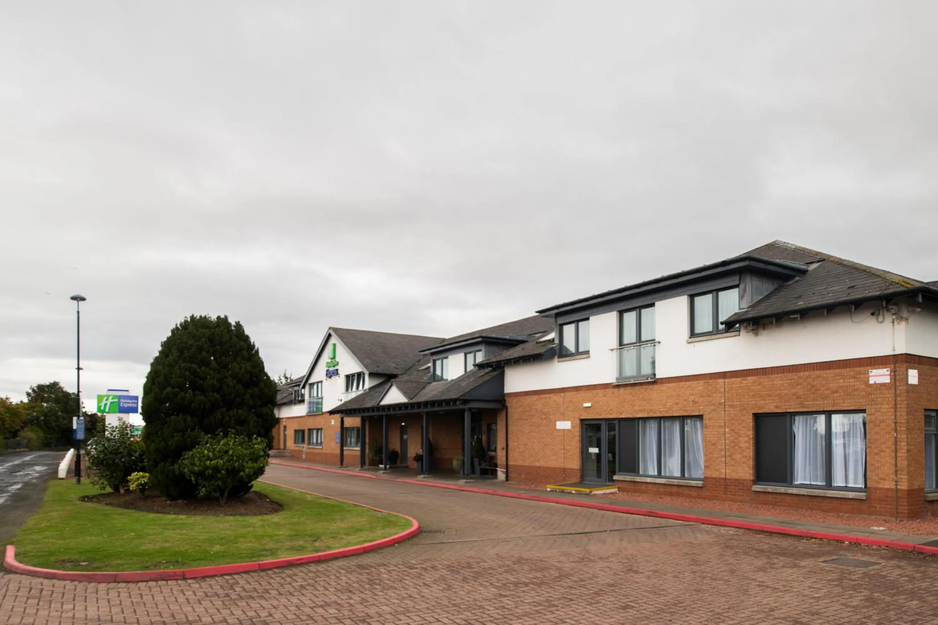 Property building in Holiday Inn Express Edinburgh Airport by IHG