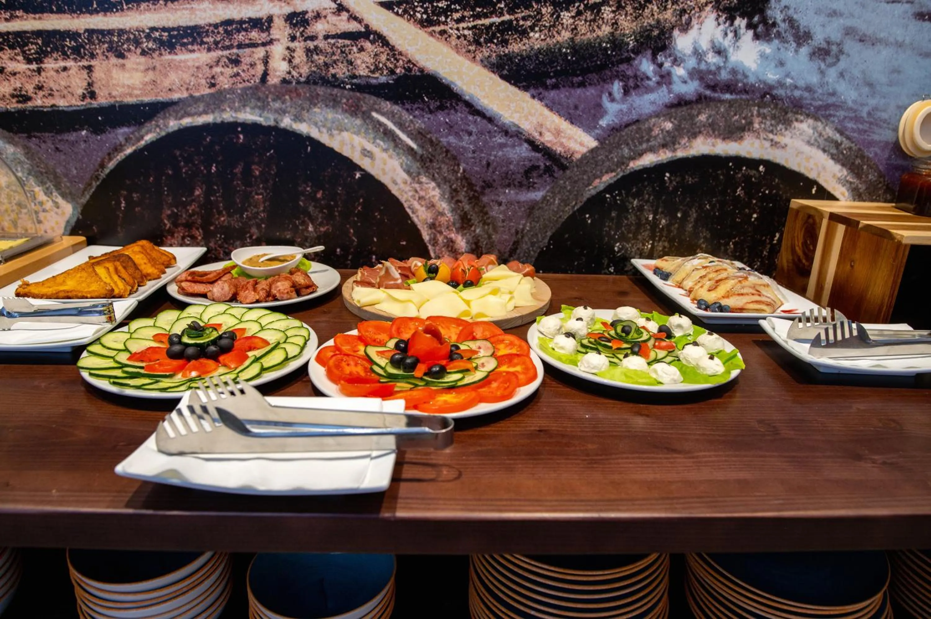 Food and drinks in Azur Palace Luxury Rooms