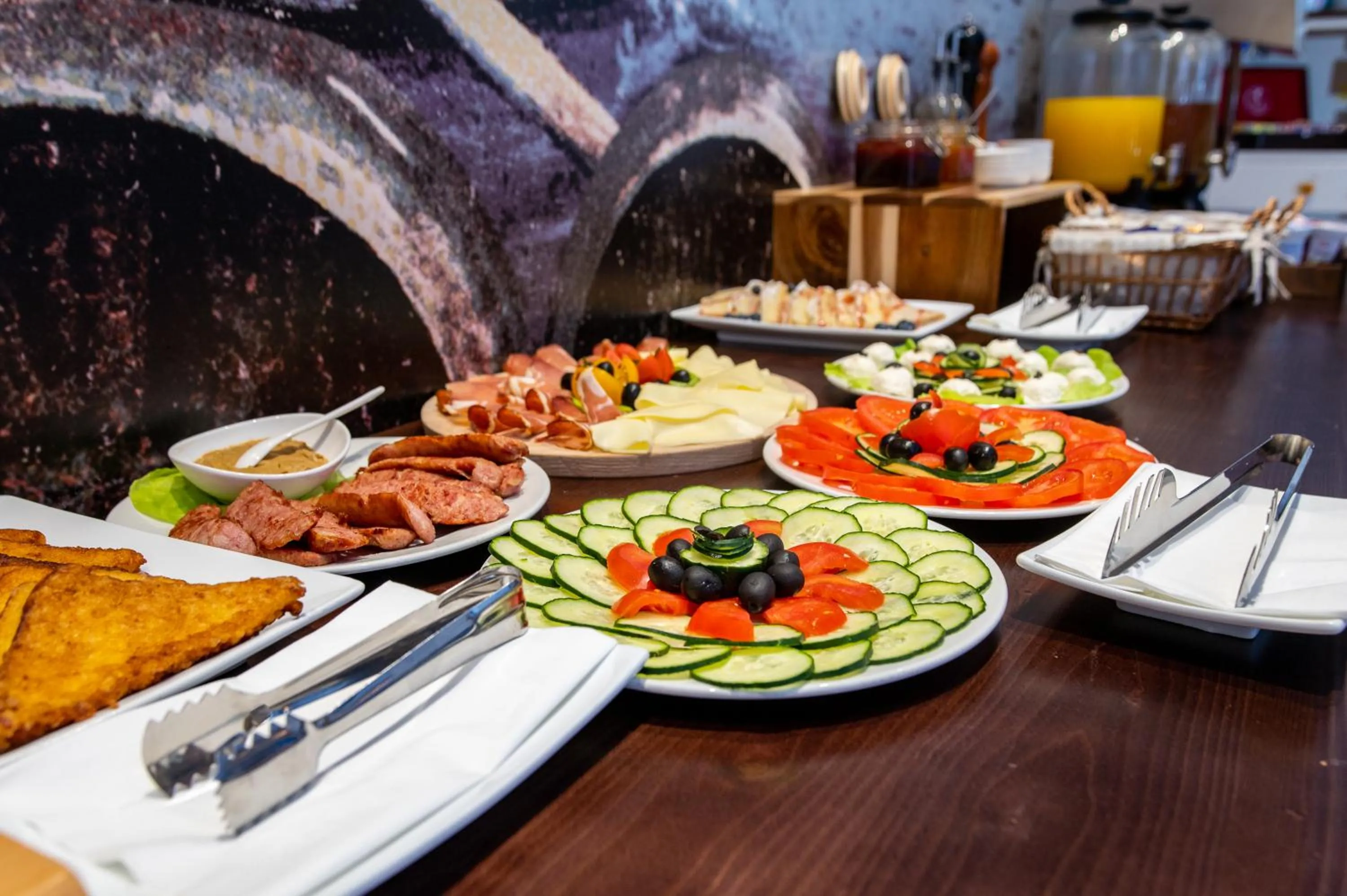 Food in Azur Palace Luxury Rooms