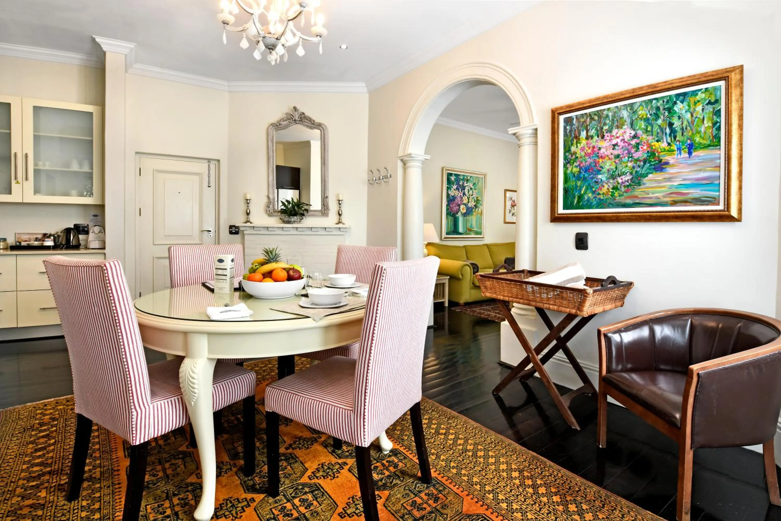 Dining area in Auberge Daniella