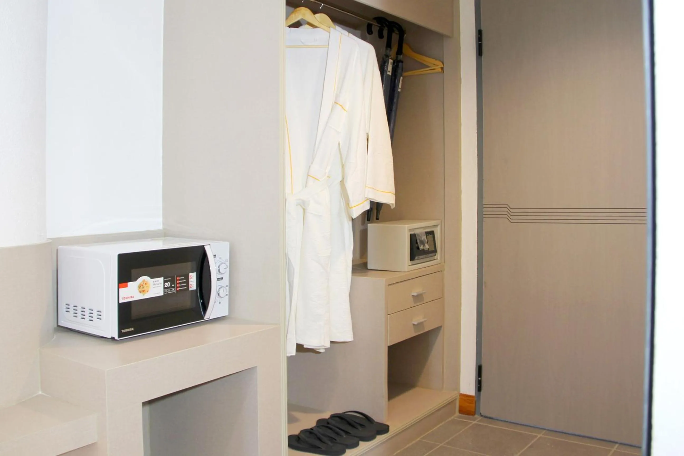 Coffee/tea facilities in Pooh Beach Resort & Spa