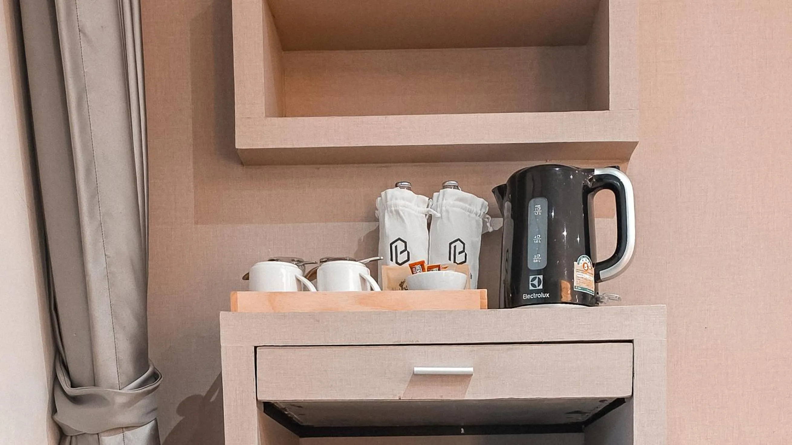 Coffee/tea facilities in Pooh Beach Resort & Spa