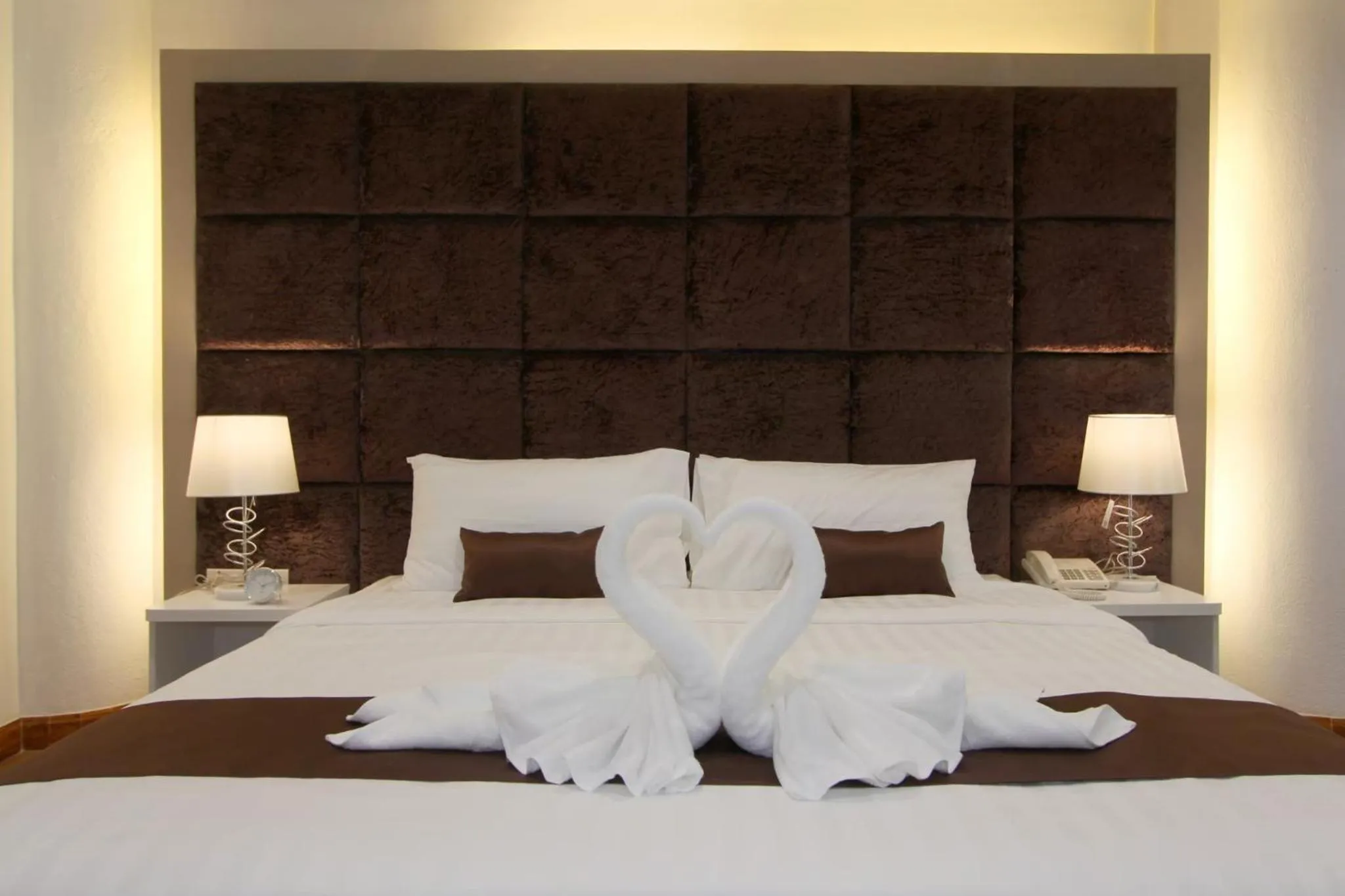 Bedroom, Bed in Pooh Beach Resort & Spa