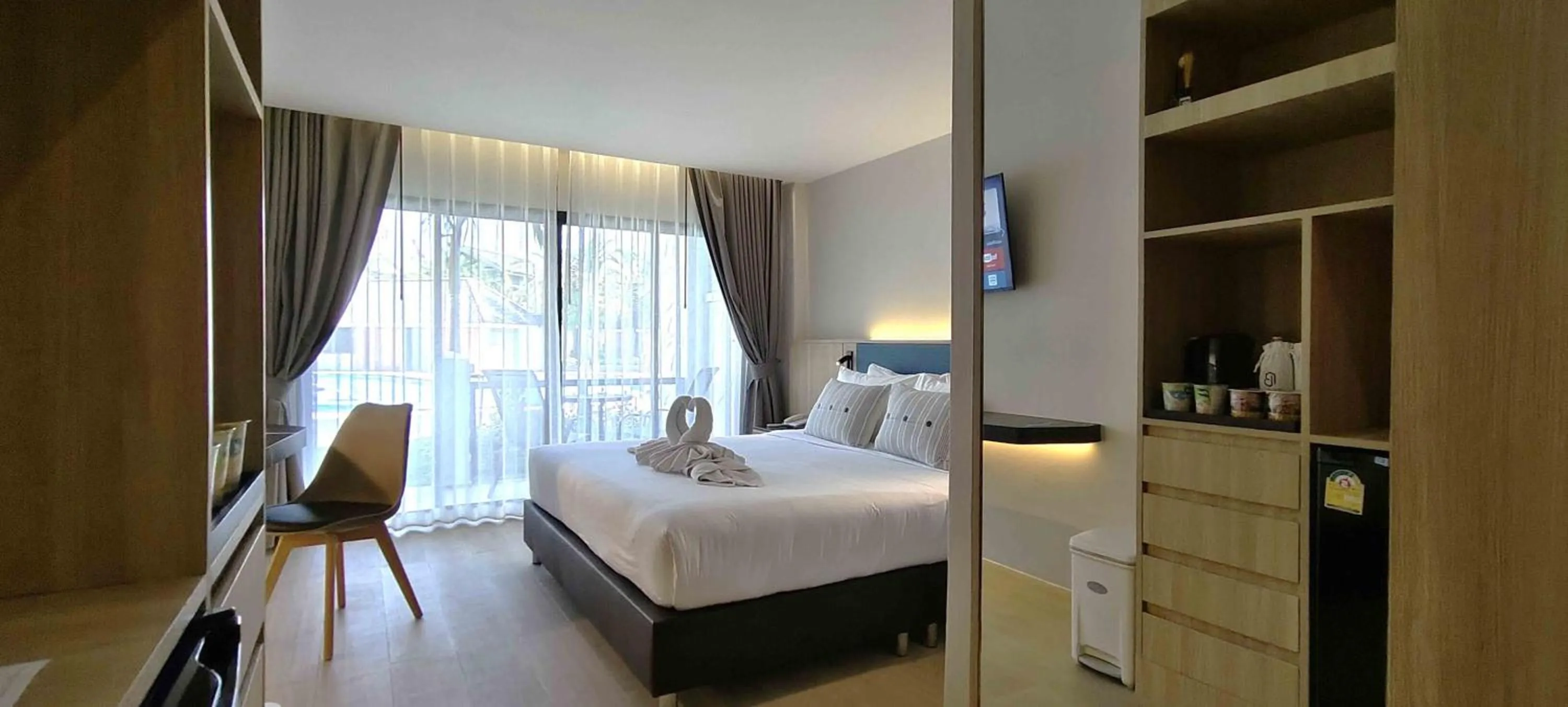 Bed in Pooh Beach Resort & Spa