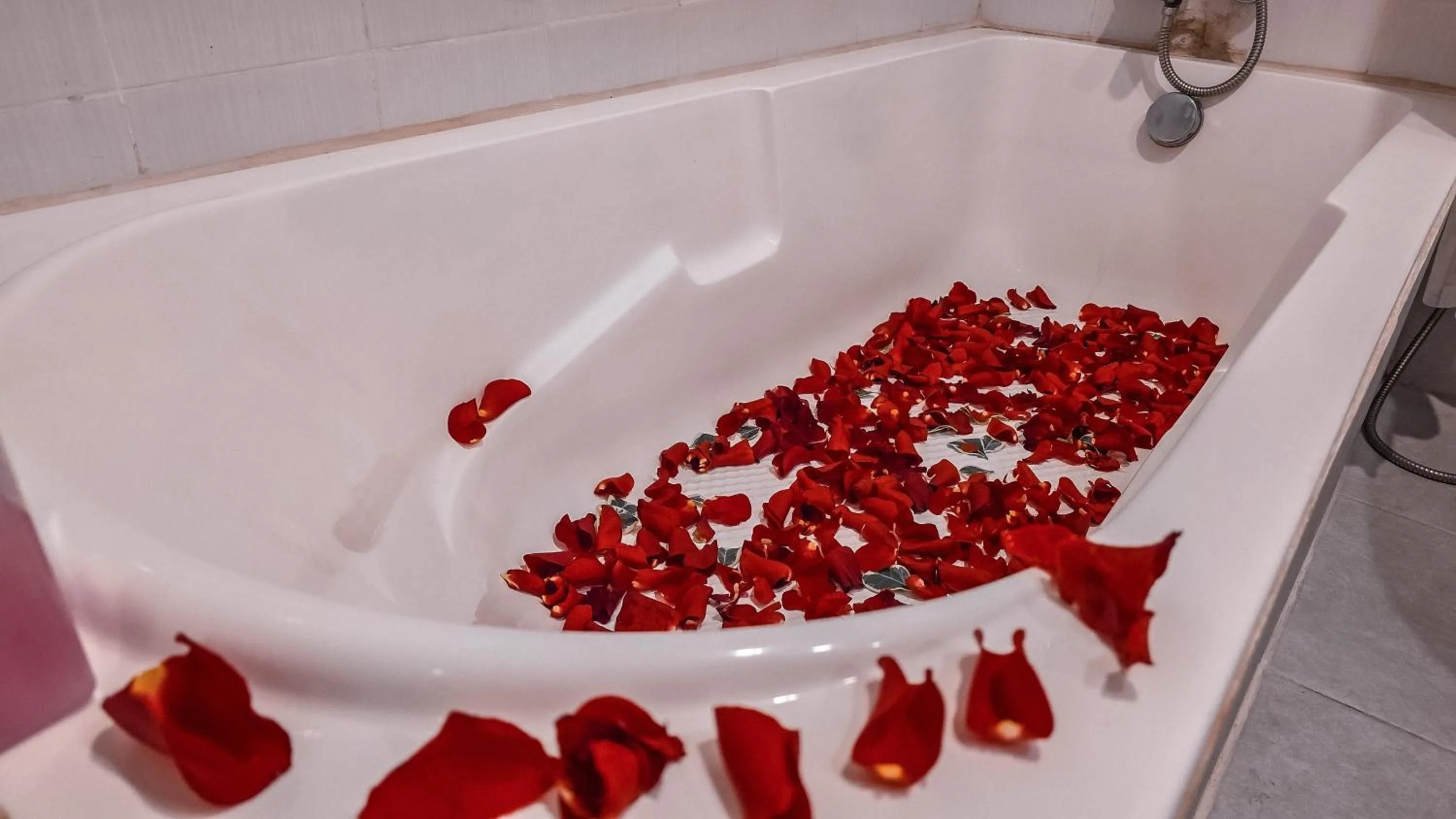 Bath in Pooh Beach Resort & Spa