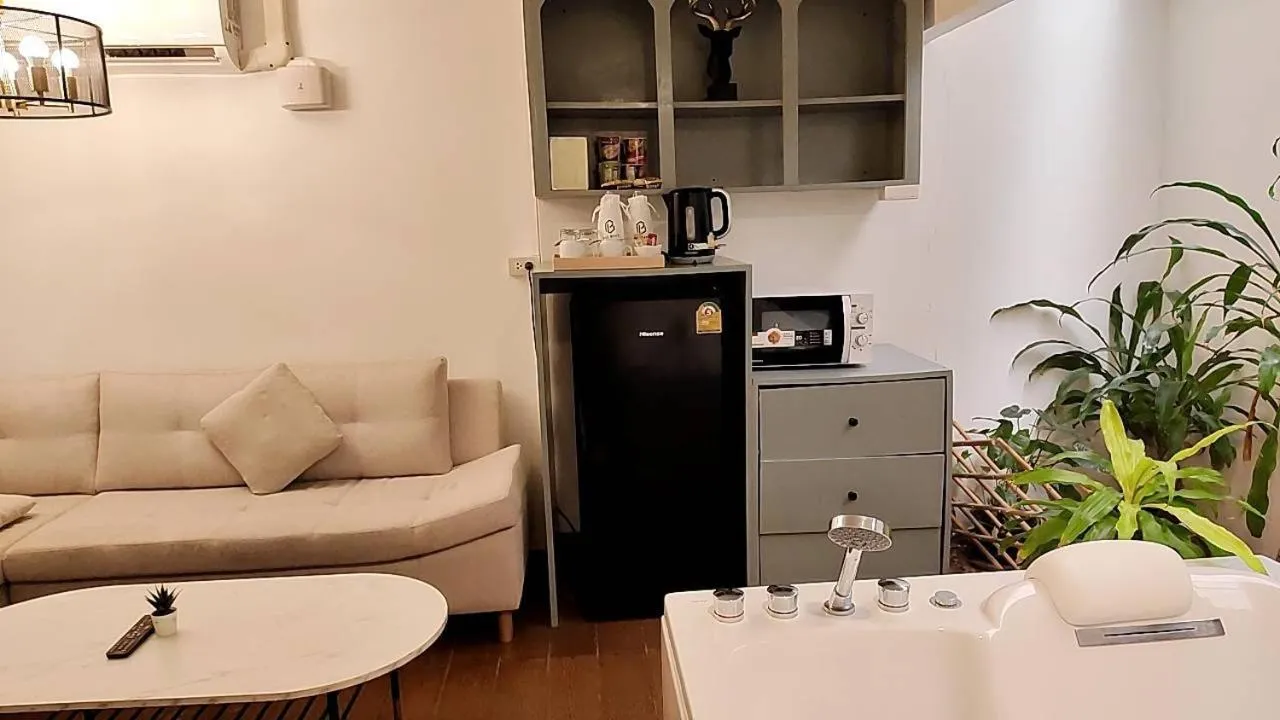 Pooh Beach Resort & Spa