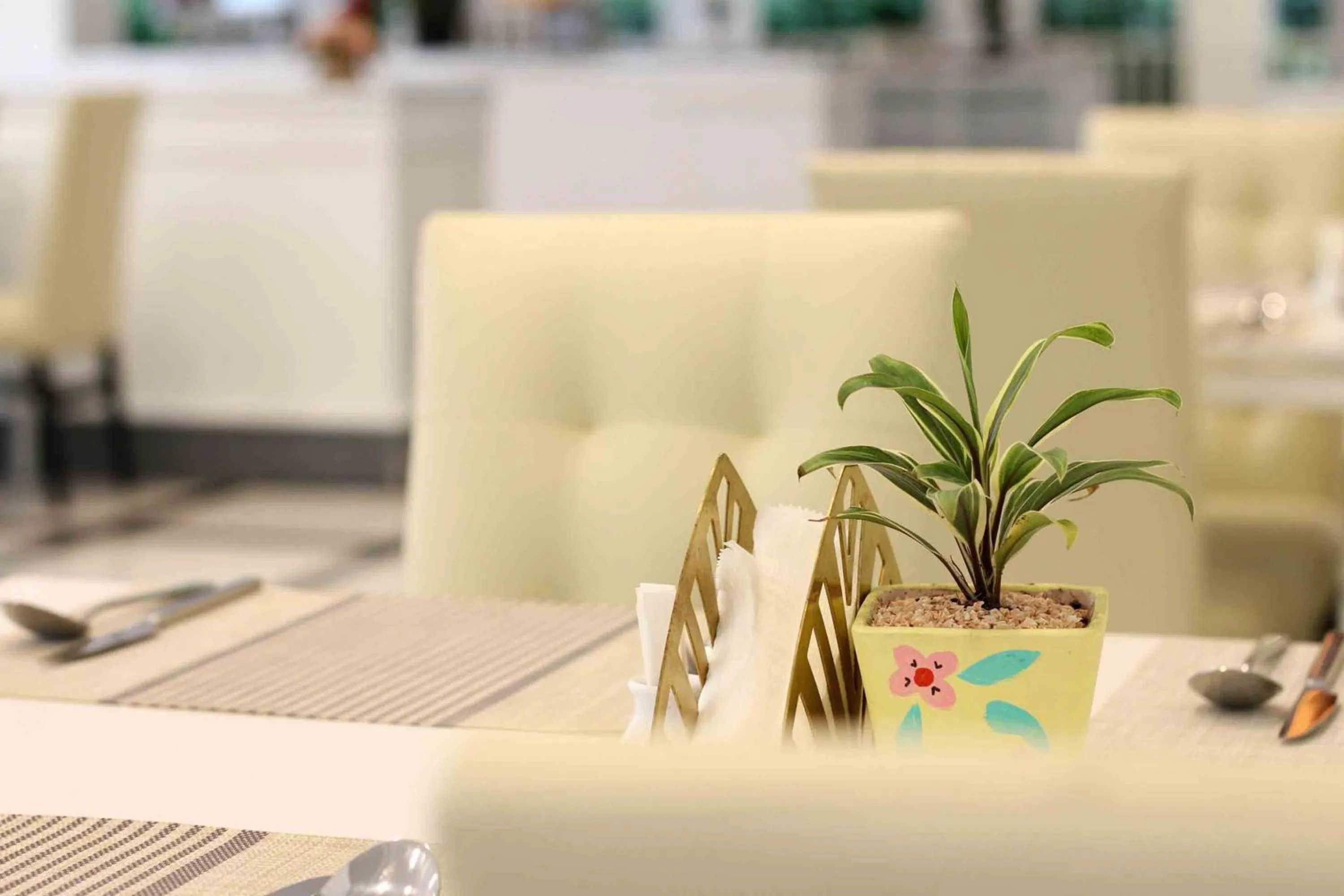 Restaurant/places to eat in Pooh Beach Resort & Spa