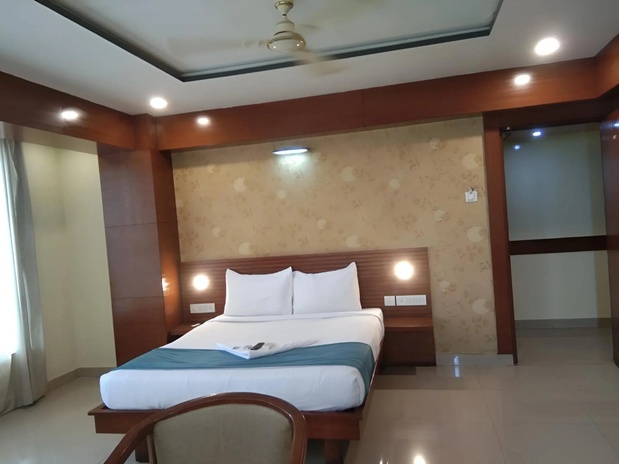 View (from property/room), Bed in Pphliving Fortune suites