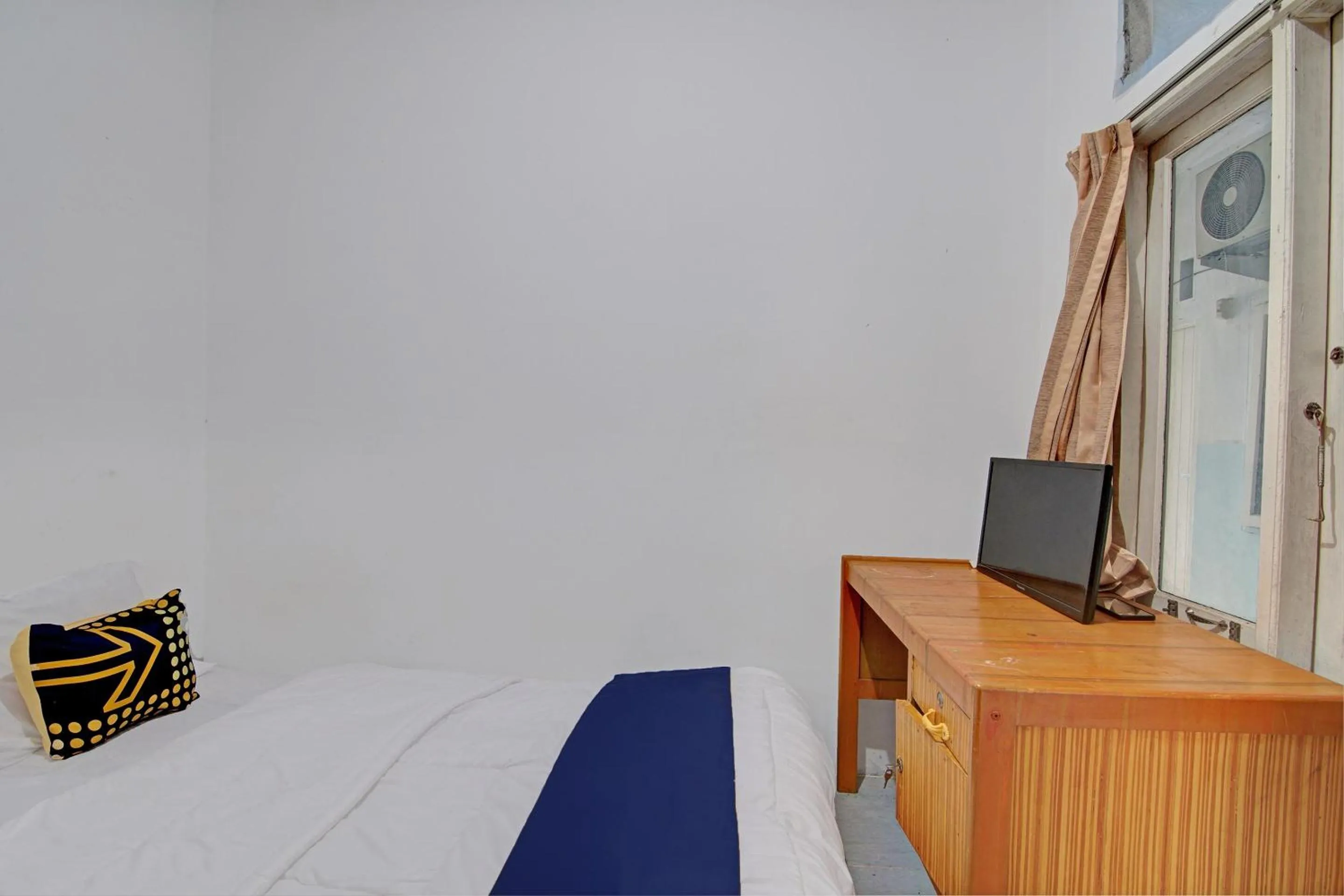 Bedroom, Bed in Hotel O Arsen House