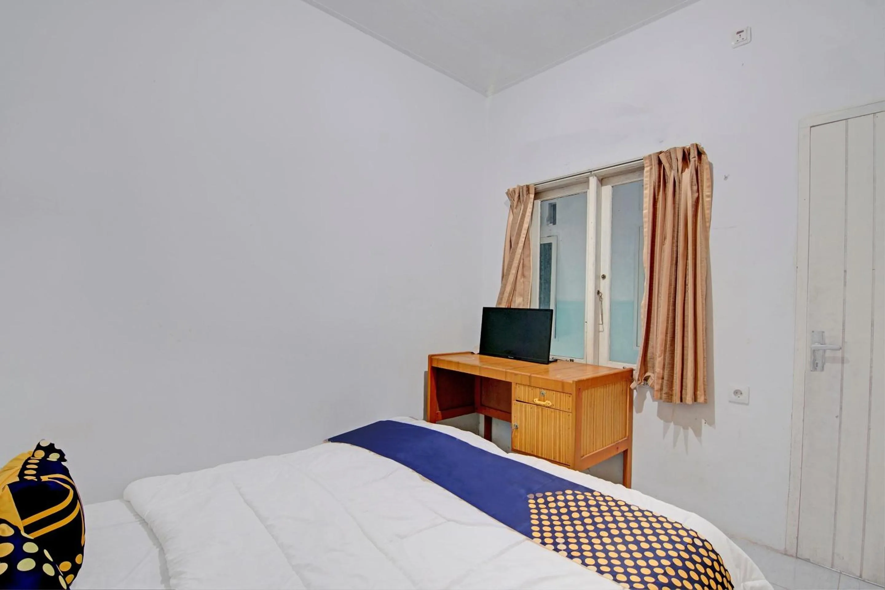 Bedroom, Bed in Hotel O Arsen House