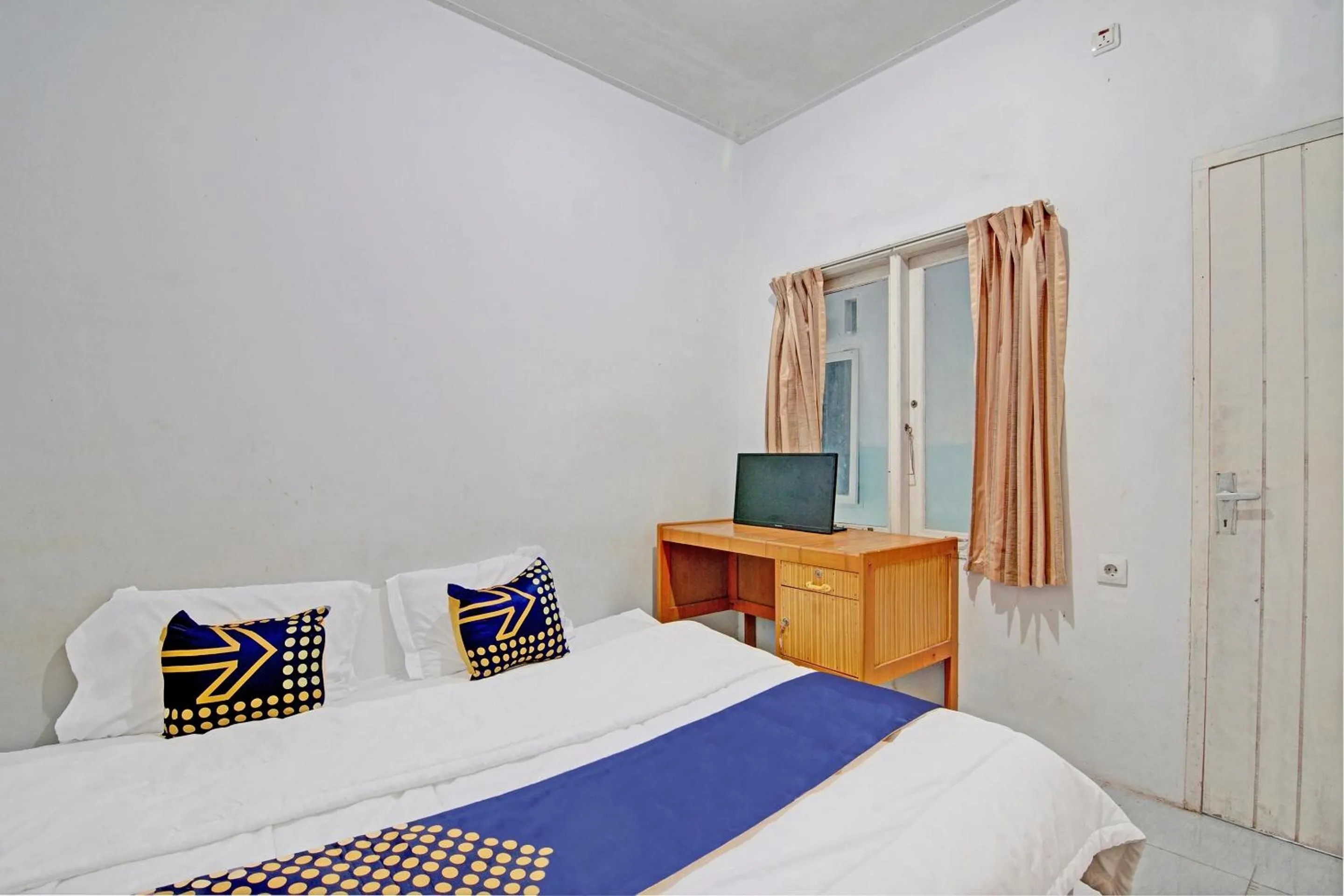 Bedroom, Bed in Hotel O Arsen House