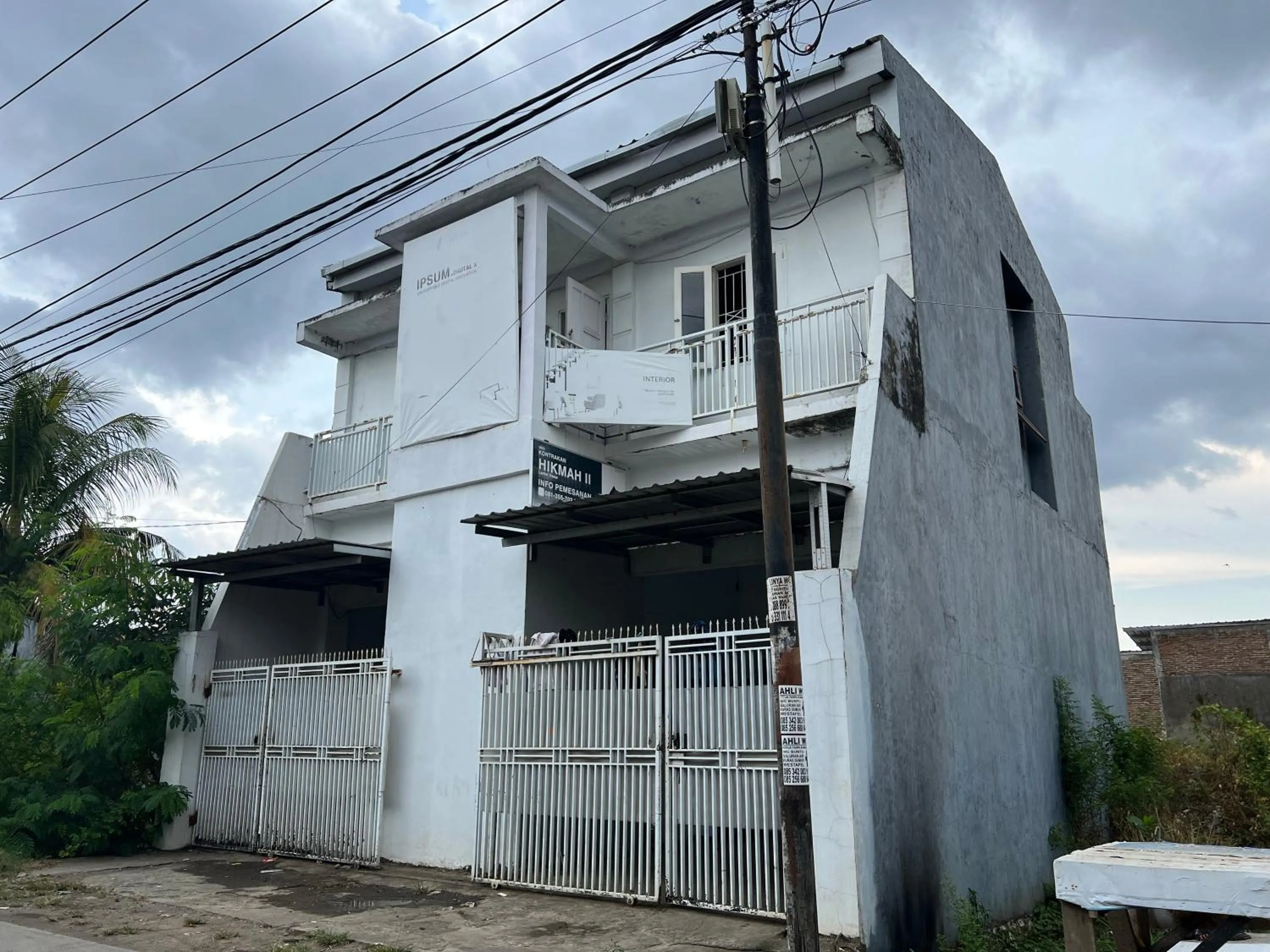 Facade/entrance in Hotel O Ziza Kost82 Syariah