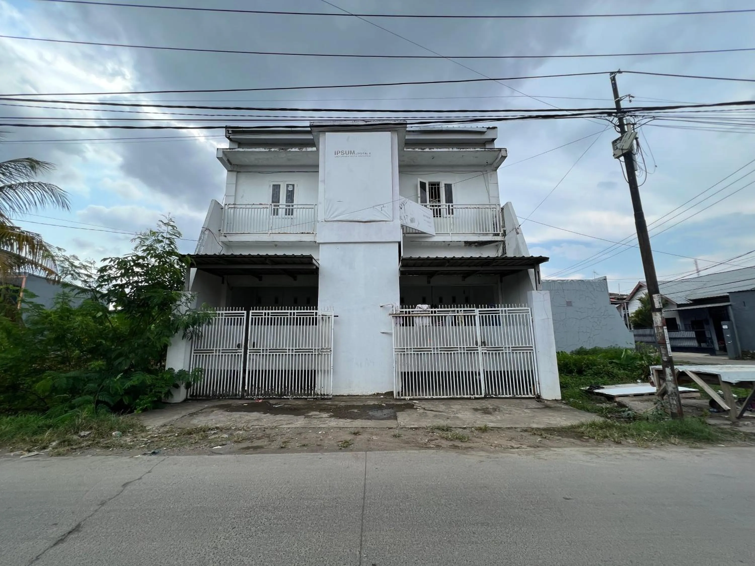 Facade/entrance in Hotel O Ziza Kost82 Syariah