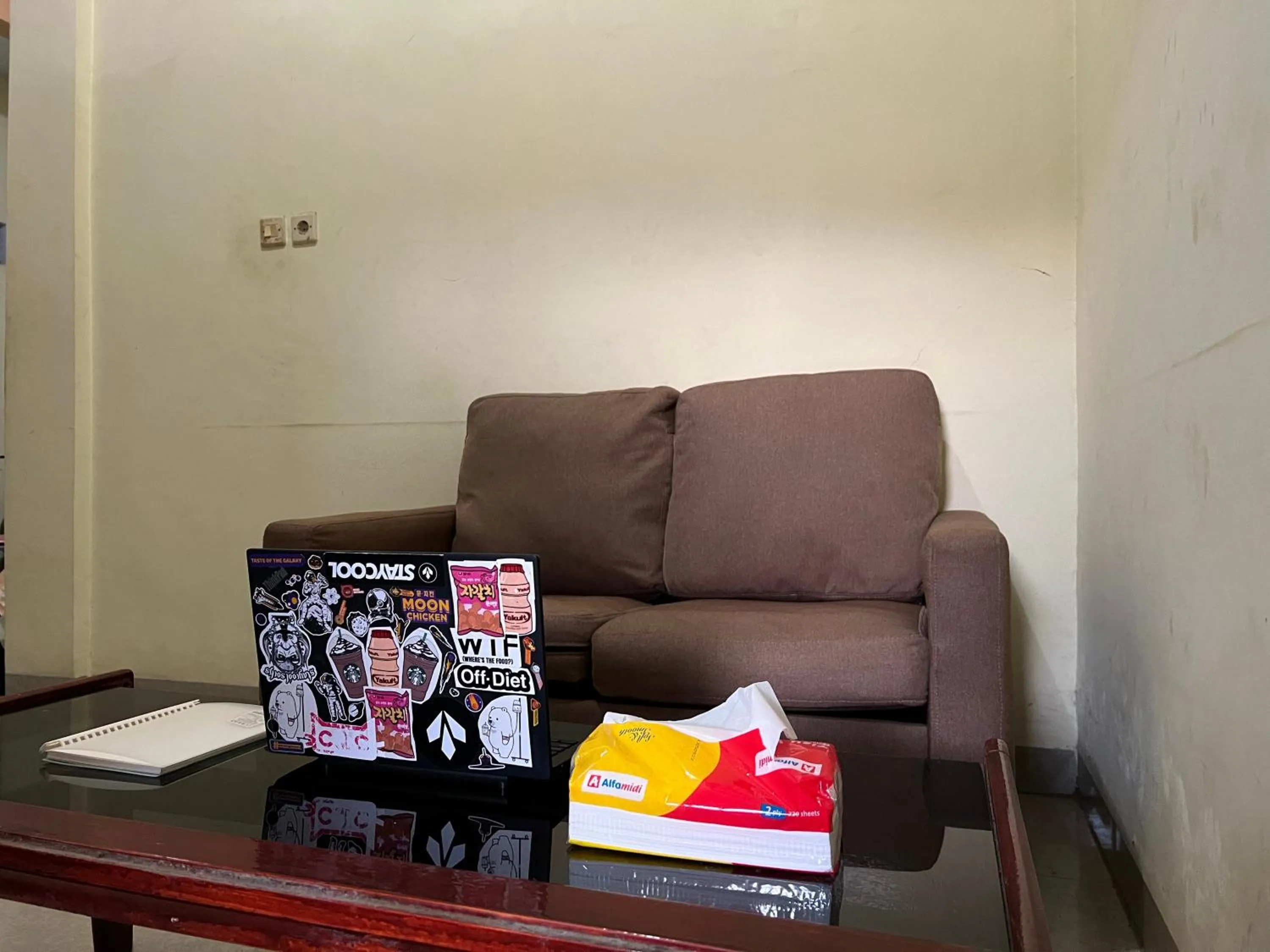 Lobby or reception in Hotel O Ziza Kost82 Syariah