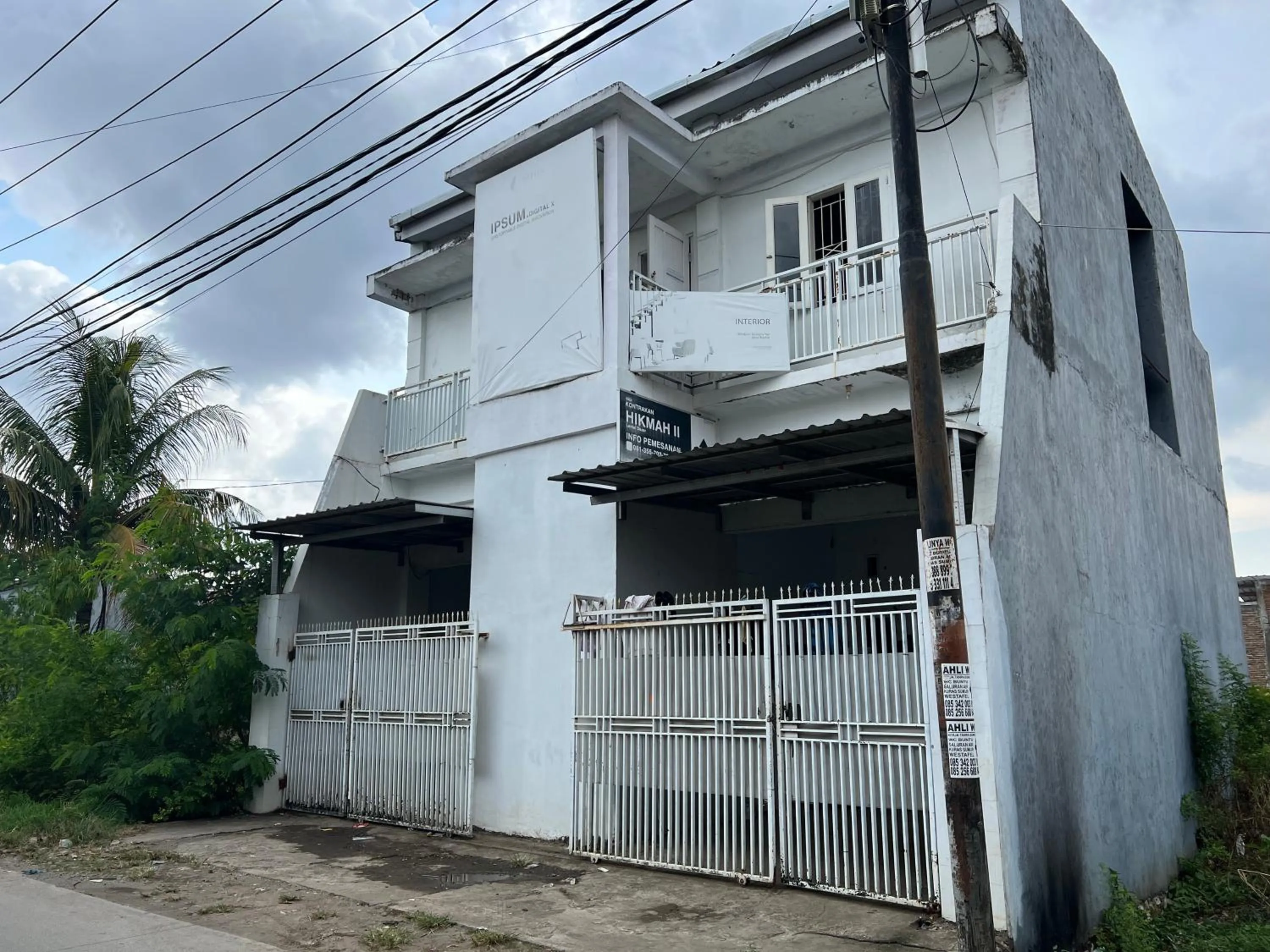 Facade/entrance in Hotel O Ziza Kost82 Syariah