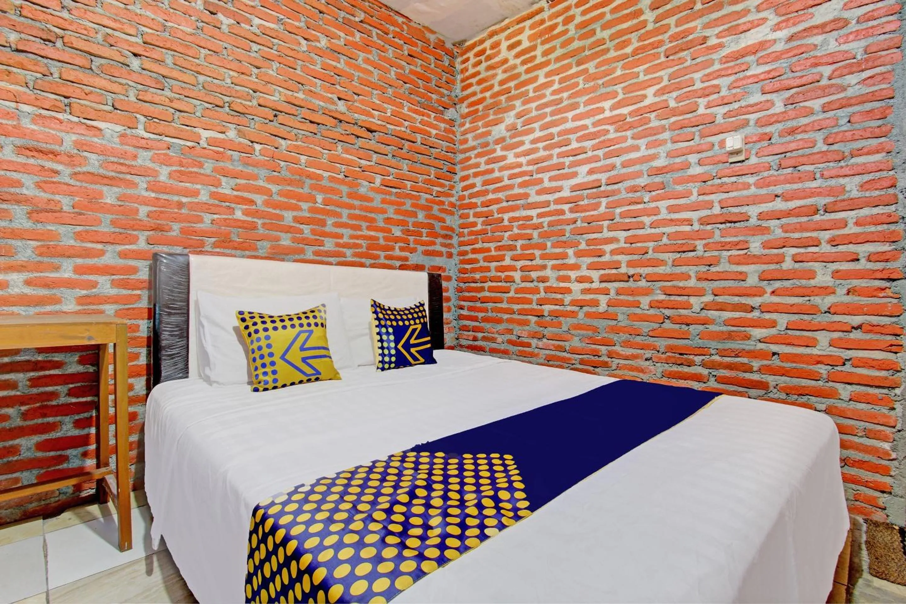 Bedroom, Bed in OYO Life 93010 Omah Bareng Syariah Sambisari