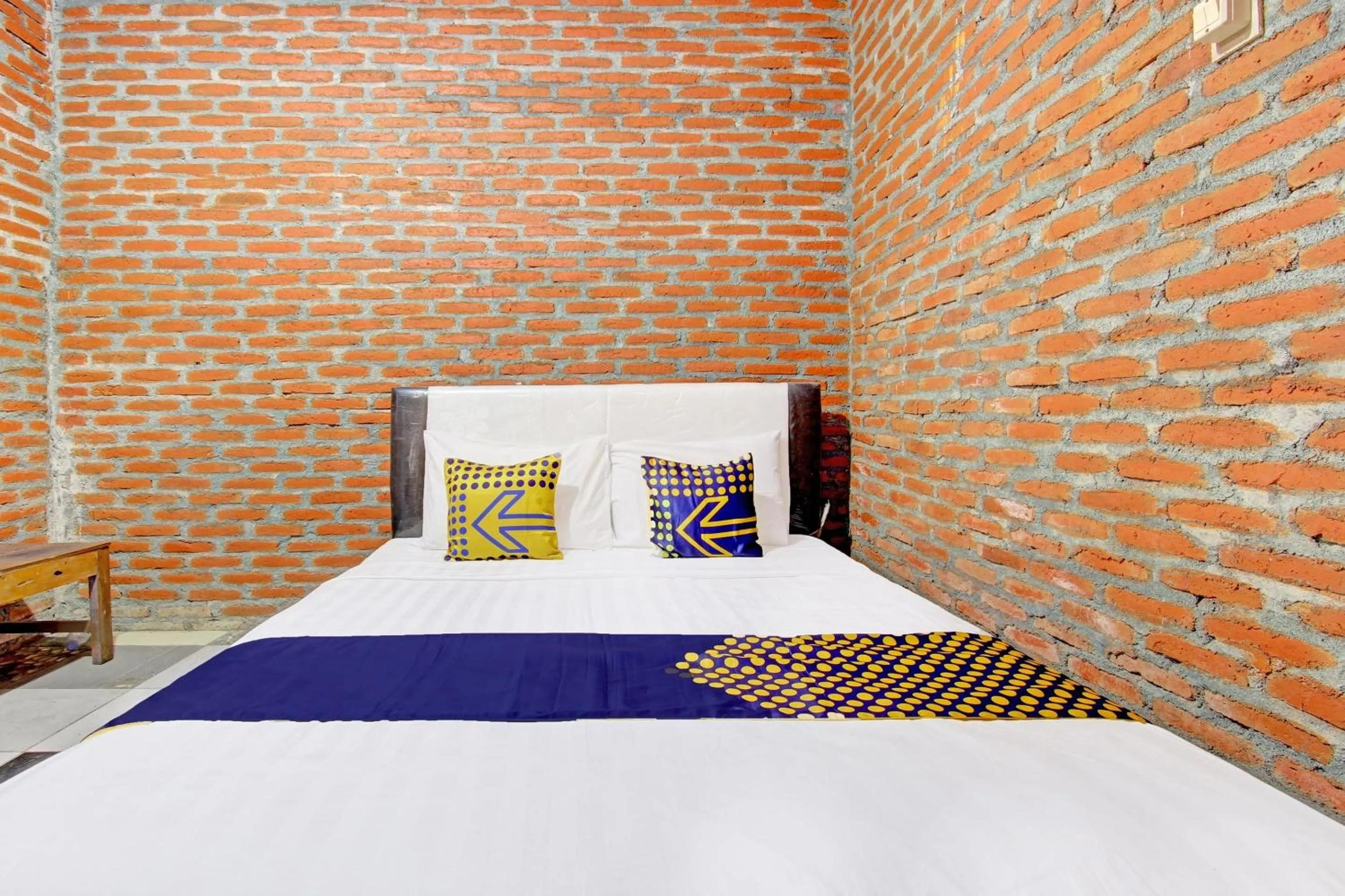 Bedroom, Bed in OYO Life 93010 Omah Bareng Syariah Sambisari