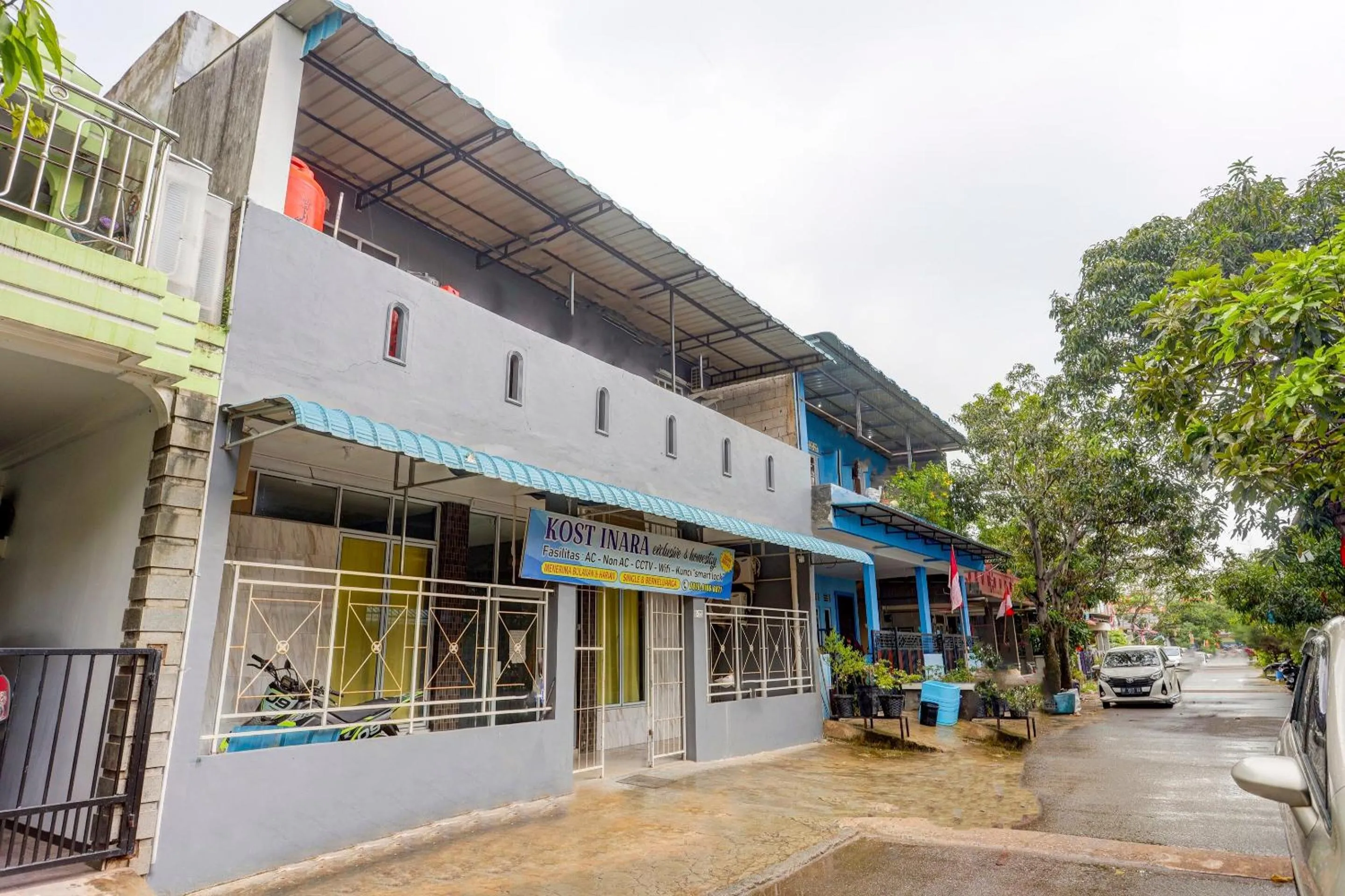 Facade/entrance in Hotel O Inara Homestay