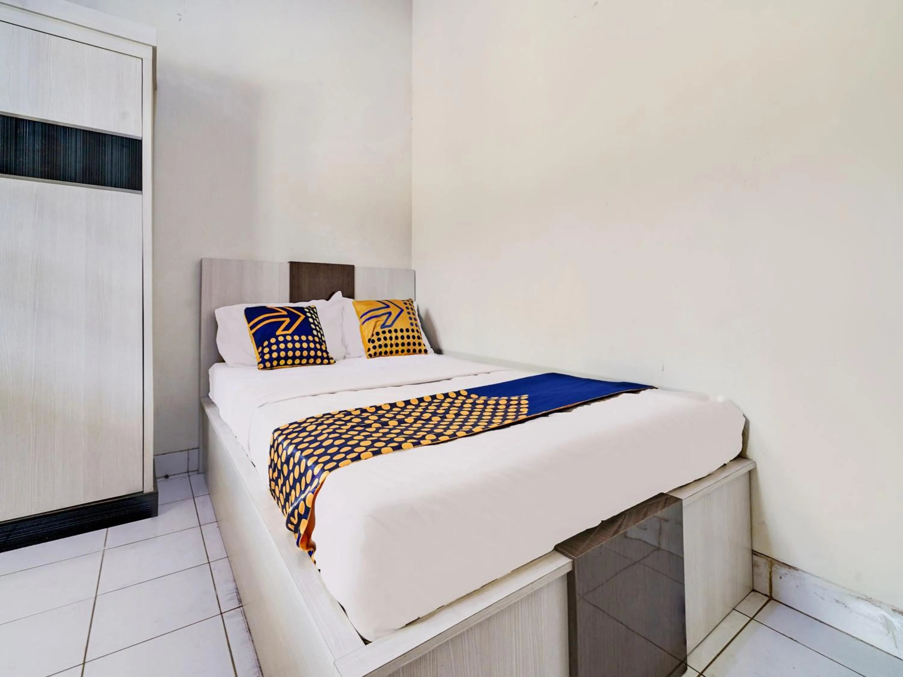 Bedroom in SPOT ON 93005 Berkah Kedawung Syariah Near Fakultas Farmasi Universitas Muhammadiyah Ahmad Dahlan Cirebon