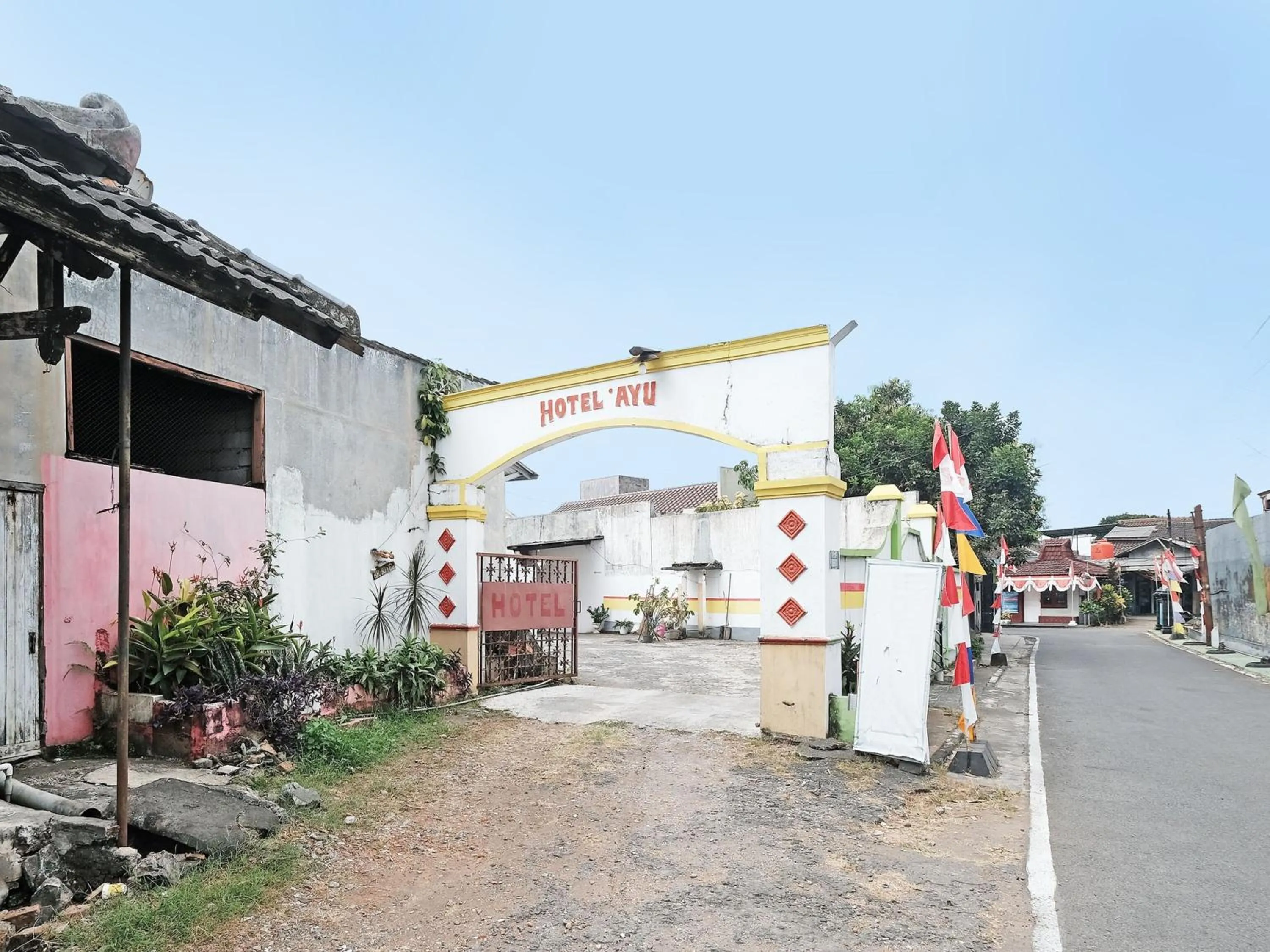 Facade/entrance in SPOT ON 92983 Hotel Ayu