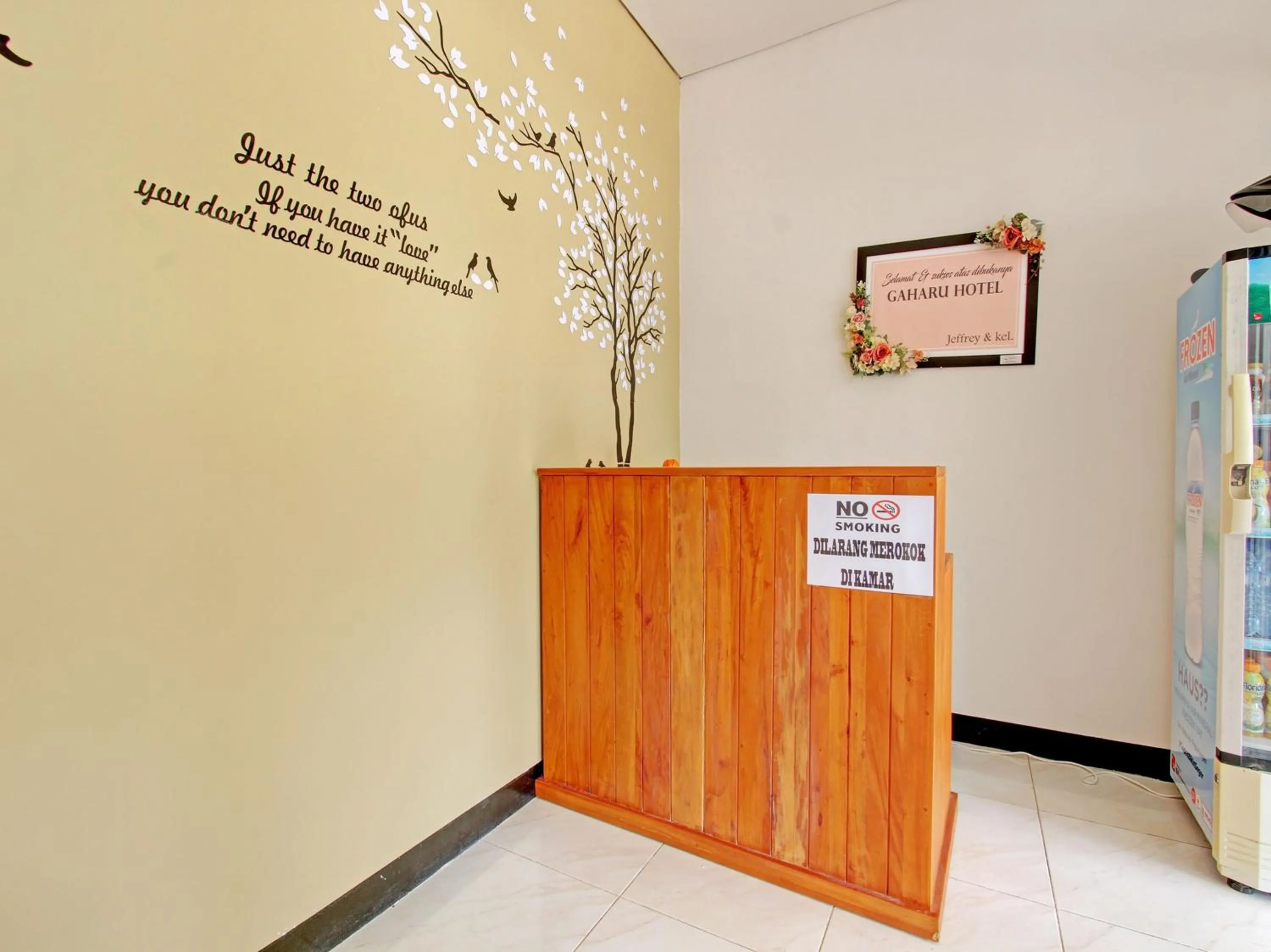 Lobby or reception in Collection O 92972 Gaharu Hotel