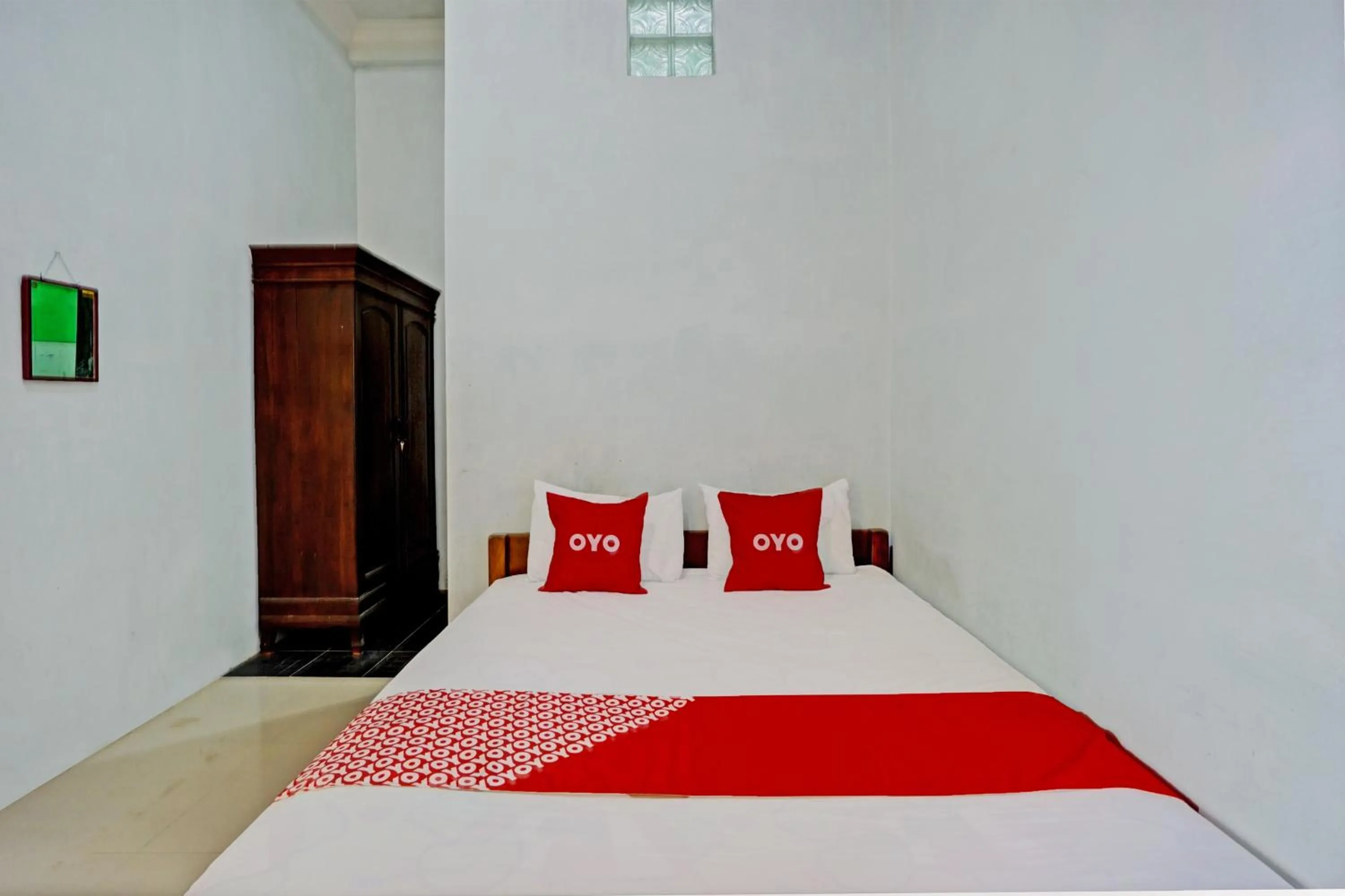 Bedroom, Bed in OYO Life 93036 Eddy Homestay Syariah