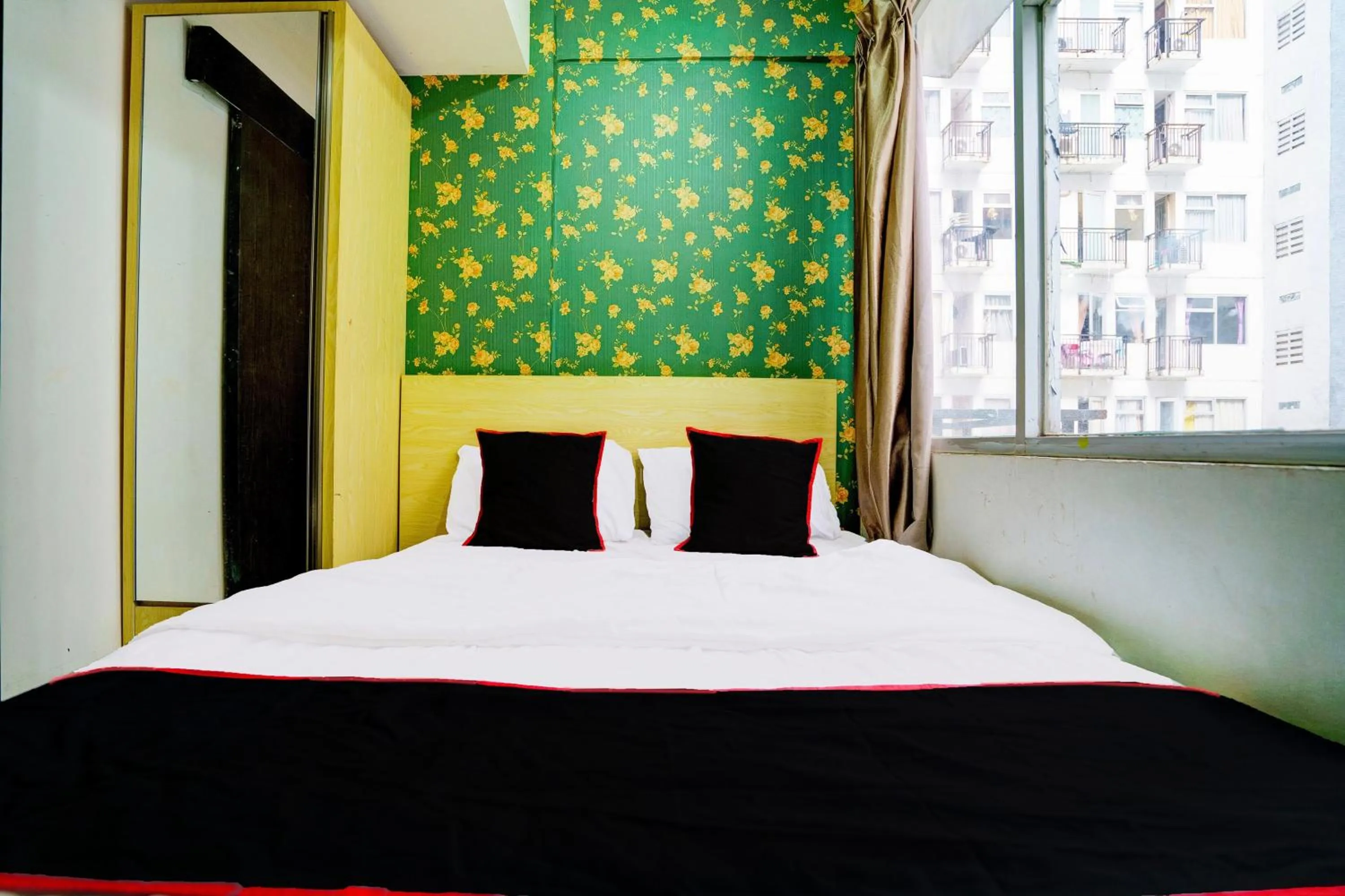 Bedroom, Bed in Collection O 92981 Apartemen The Jarrdin By Gold Suites Property